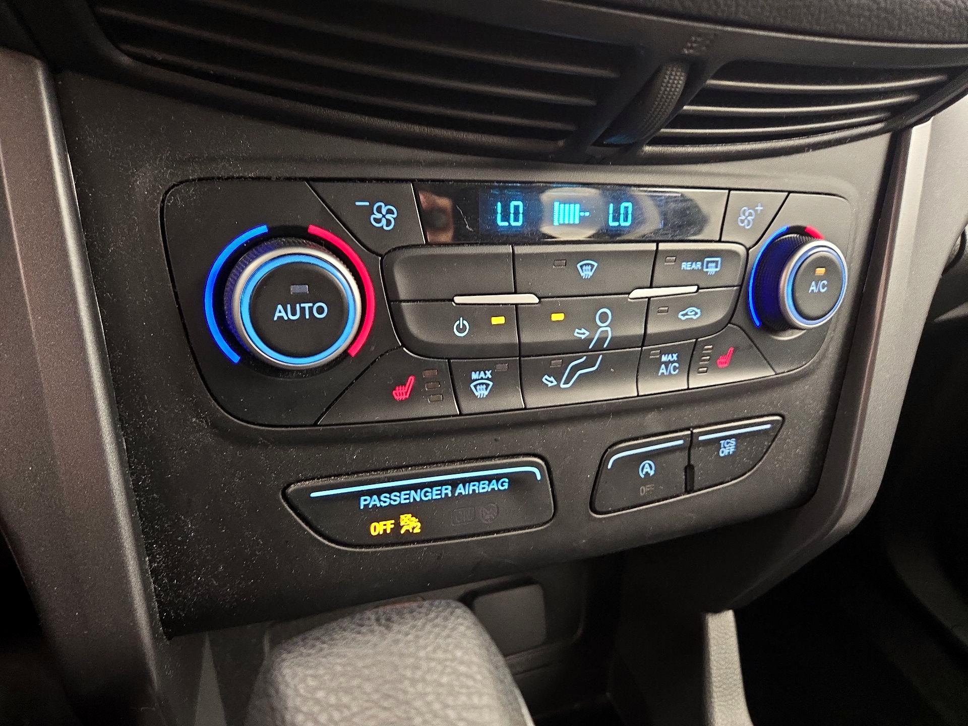 Thumbnail: 2018 Ford Escape - 16