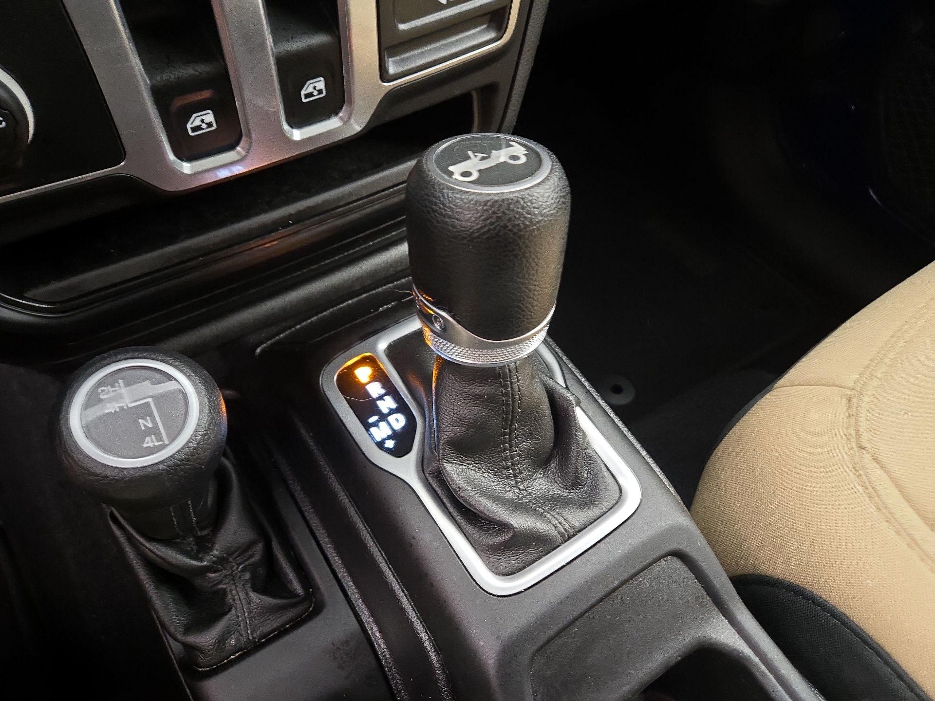 Thumbnail: 2018 Jeep Wrangler - 17