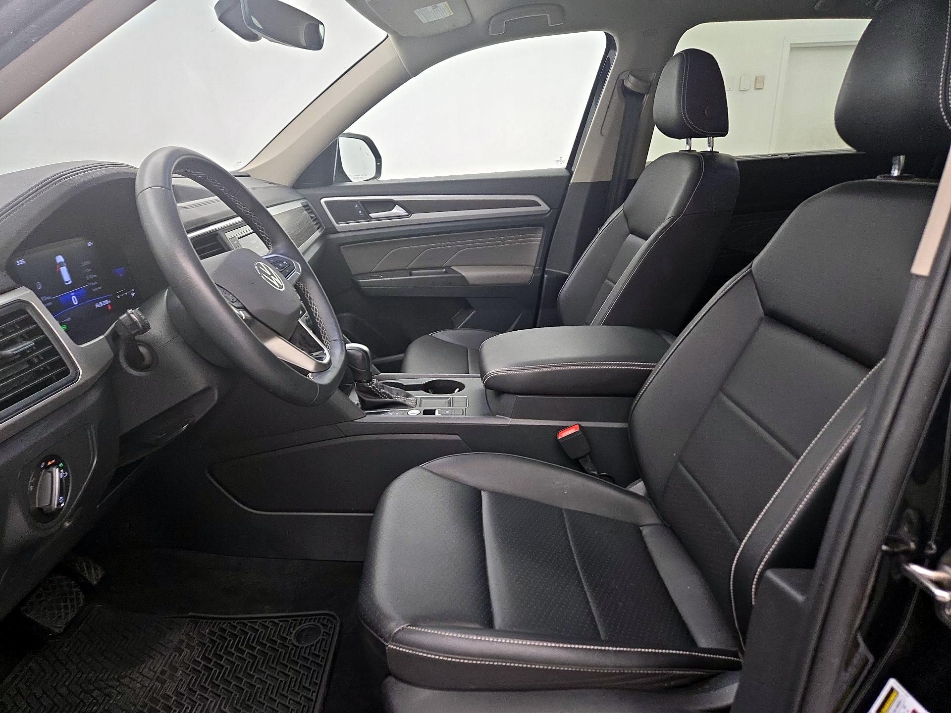 Thumbnail: 2022 Volkswagen Atlas - 11