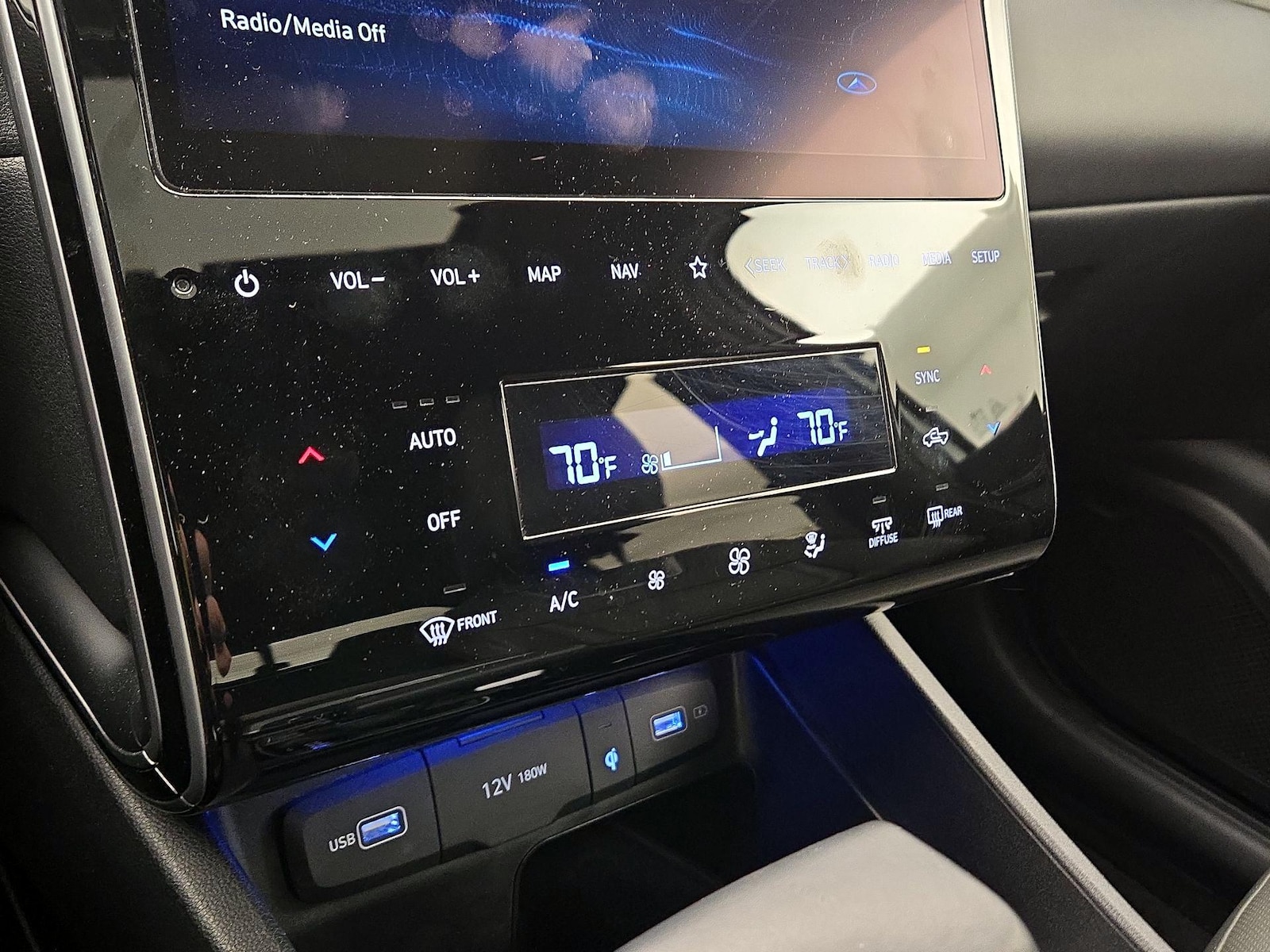2022 Hyundai Santa Cruz Limited - Photo 18