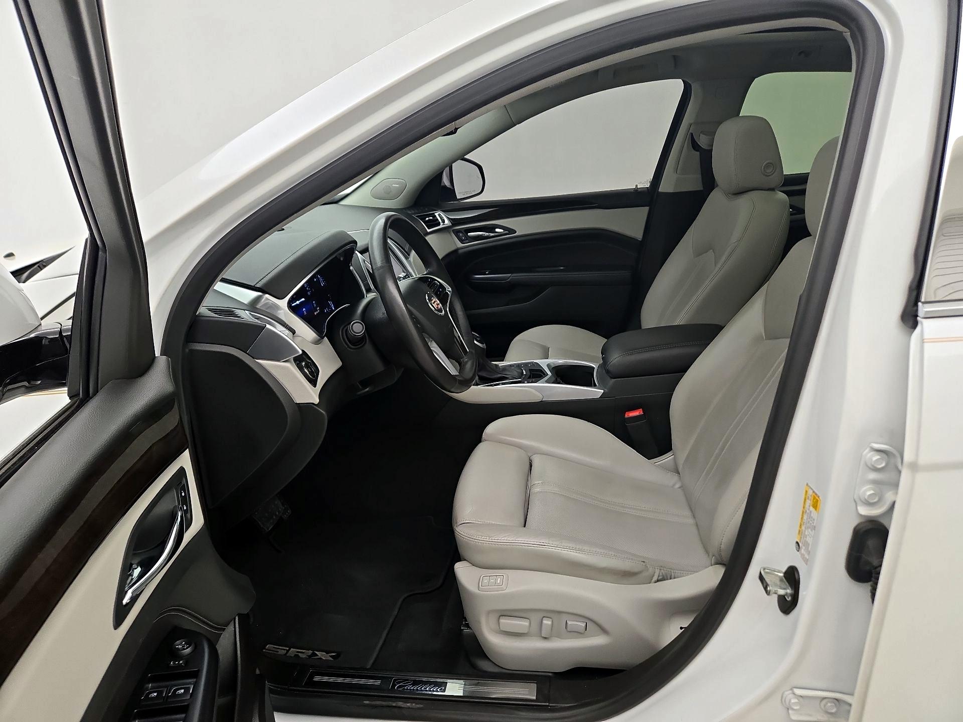 Thumbnail: 2015 Cadillac SRX - 11