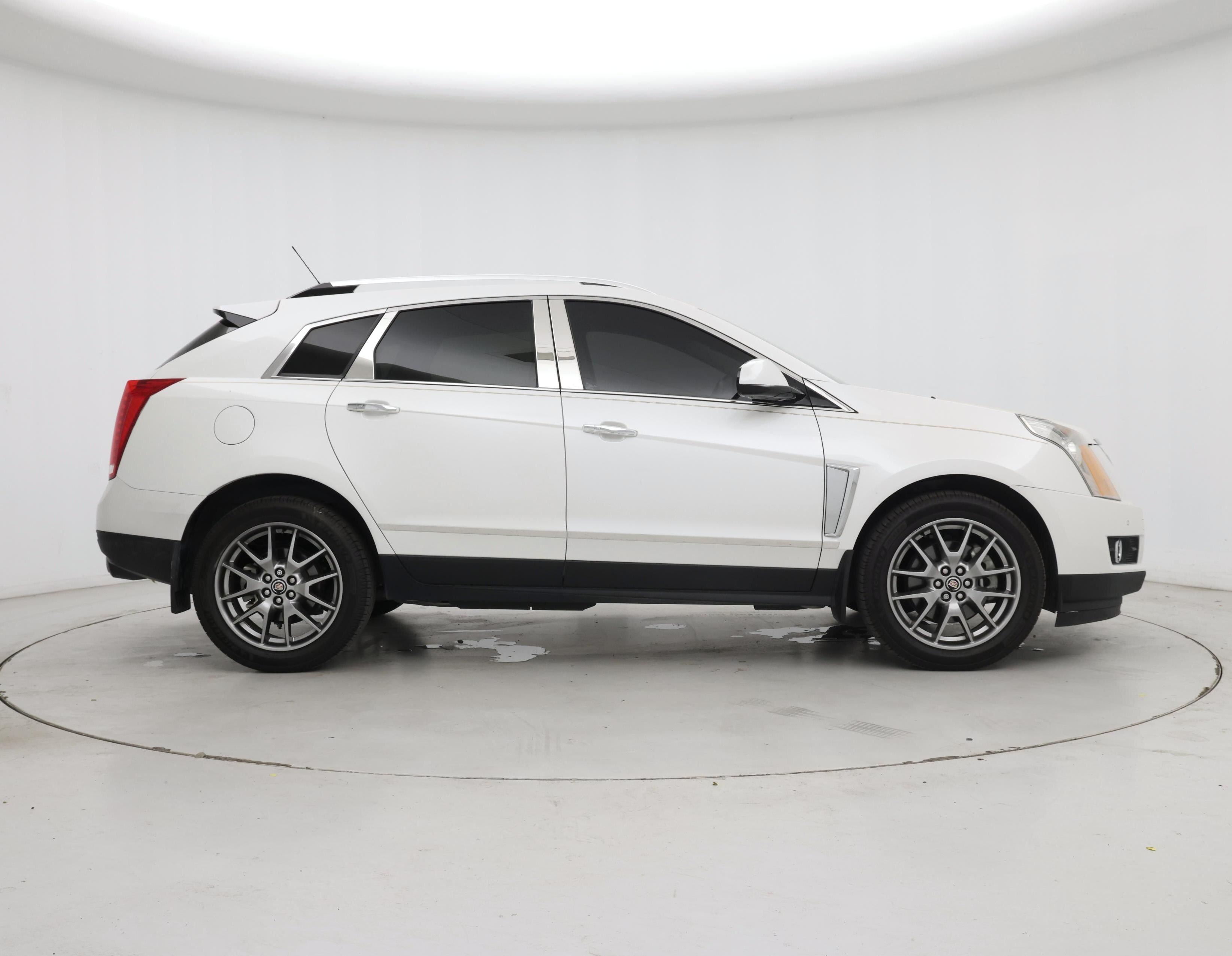 Thumbnail: 2015 Cadillac SRX - 7