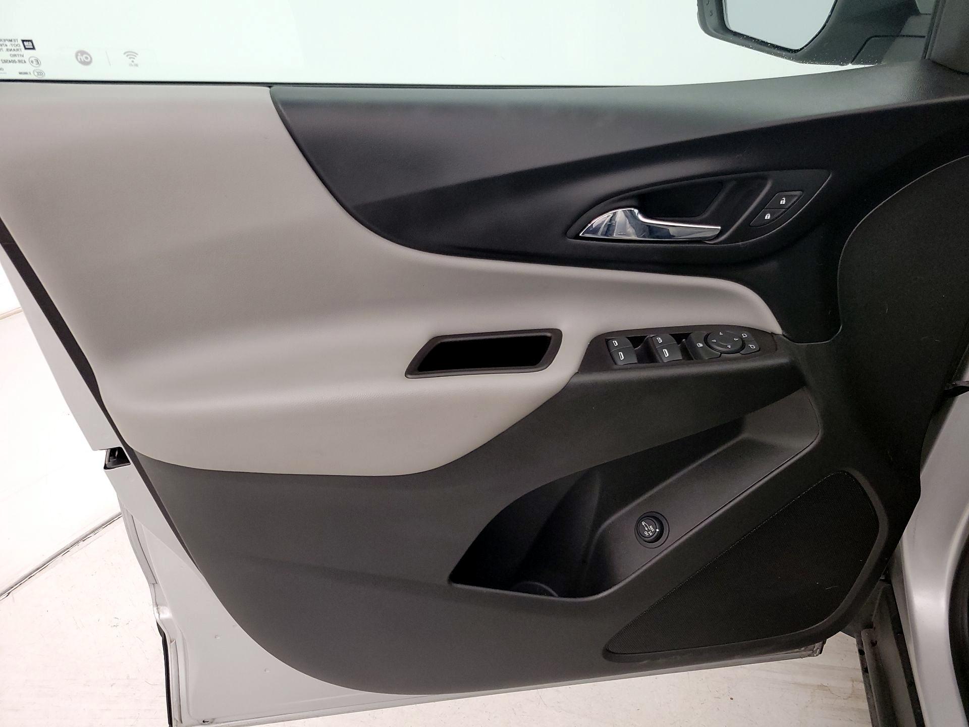 Thumbnail: 2022 Chevrolet Equinox - 12