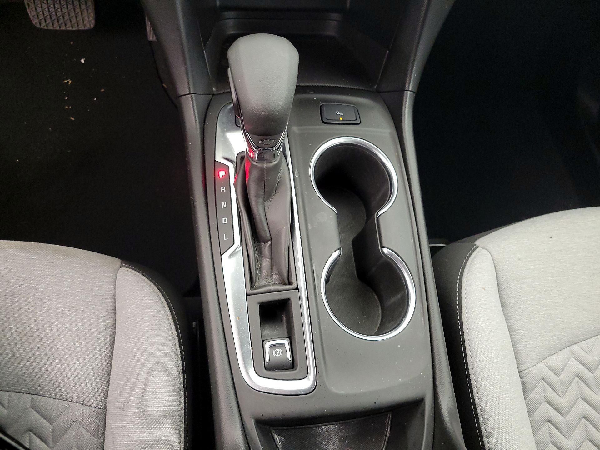 Thumbnail: 2022 Chevrolet Equinox - 18