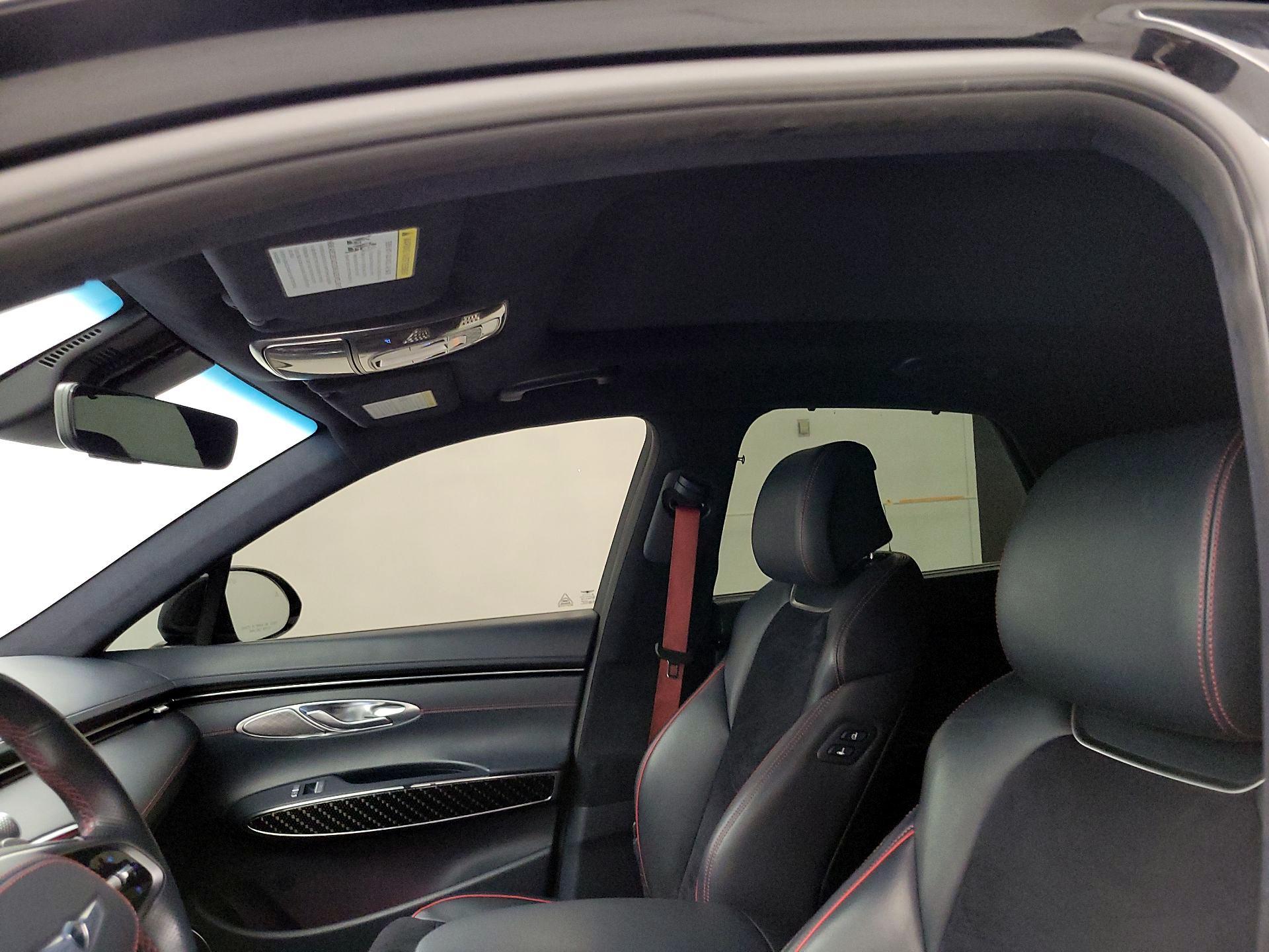 Thumbnail: 2022 Genesis GV70 - 20