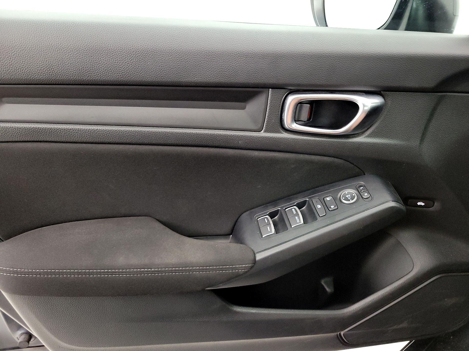 Thumbnail: 2024 Honda Civic - 12