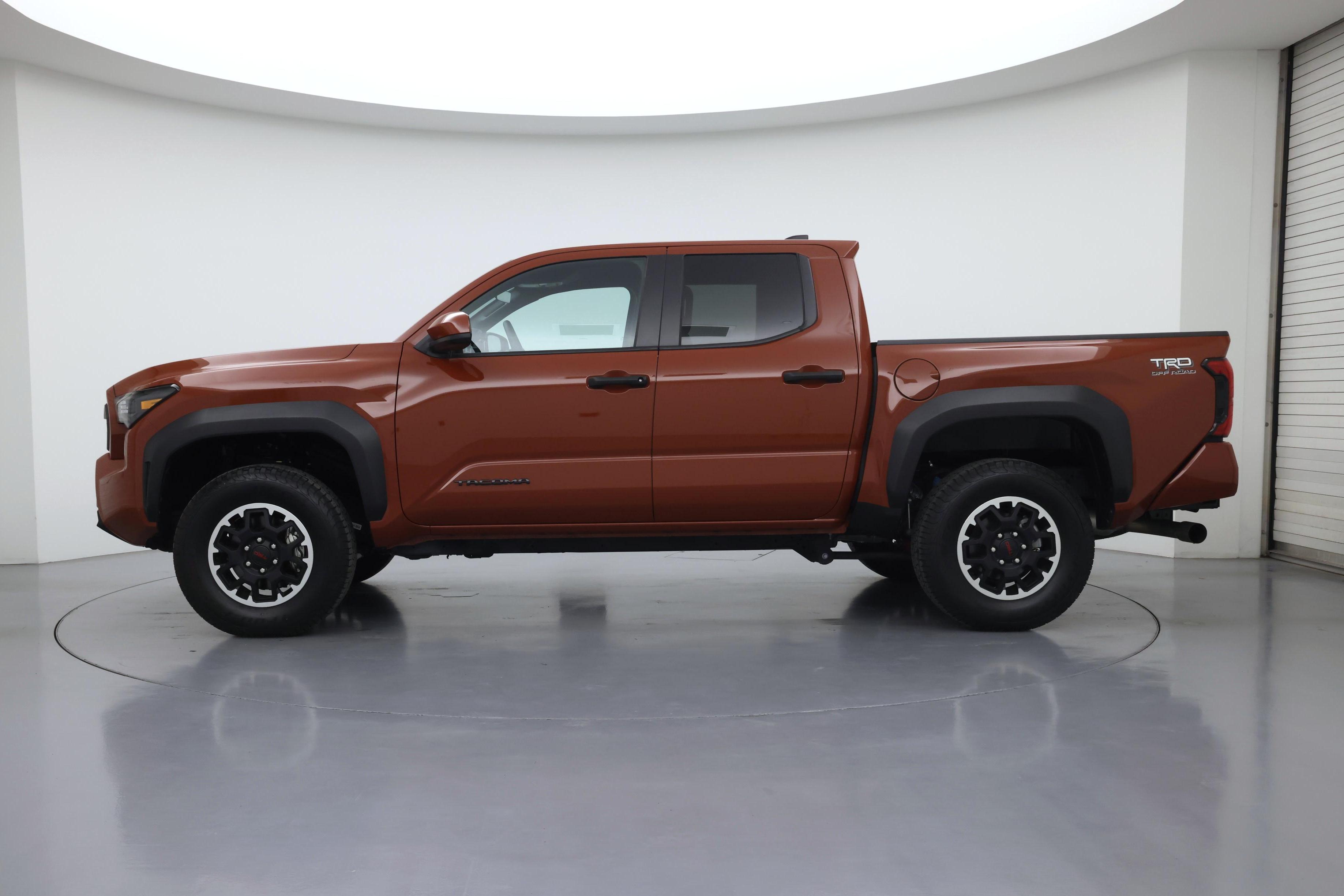 Thumbnail: 2025 Toyota Tacoma - 3