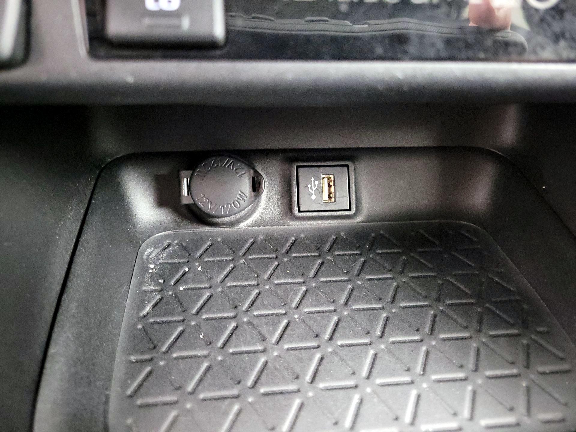 Thumbnail: 2023 Toyota RAV4 - 18