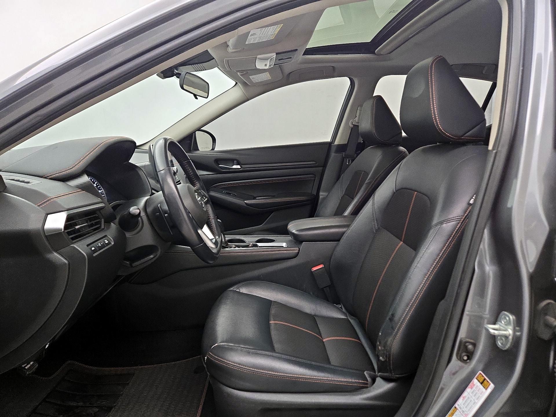 Thumbnail: 2020 Nissan Altima - 11