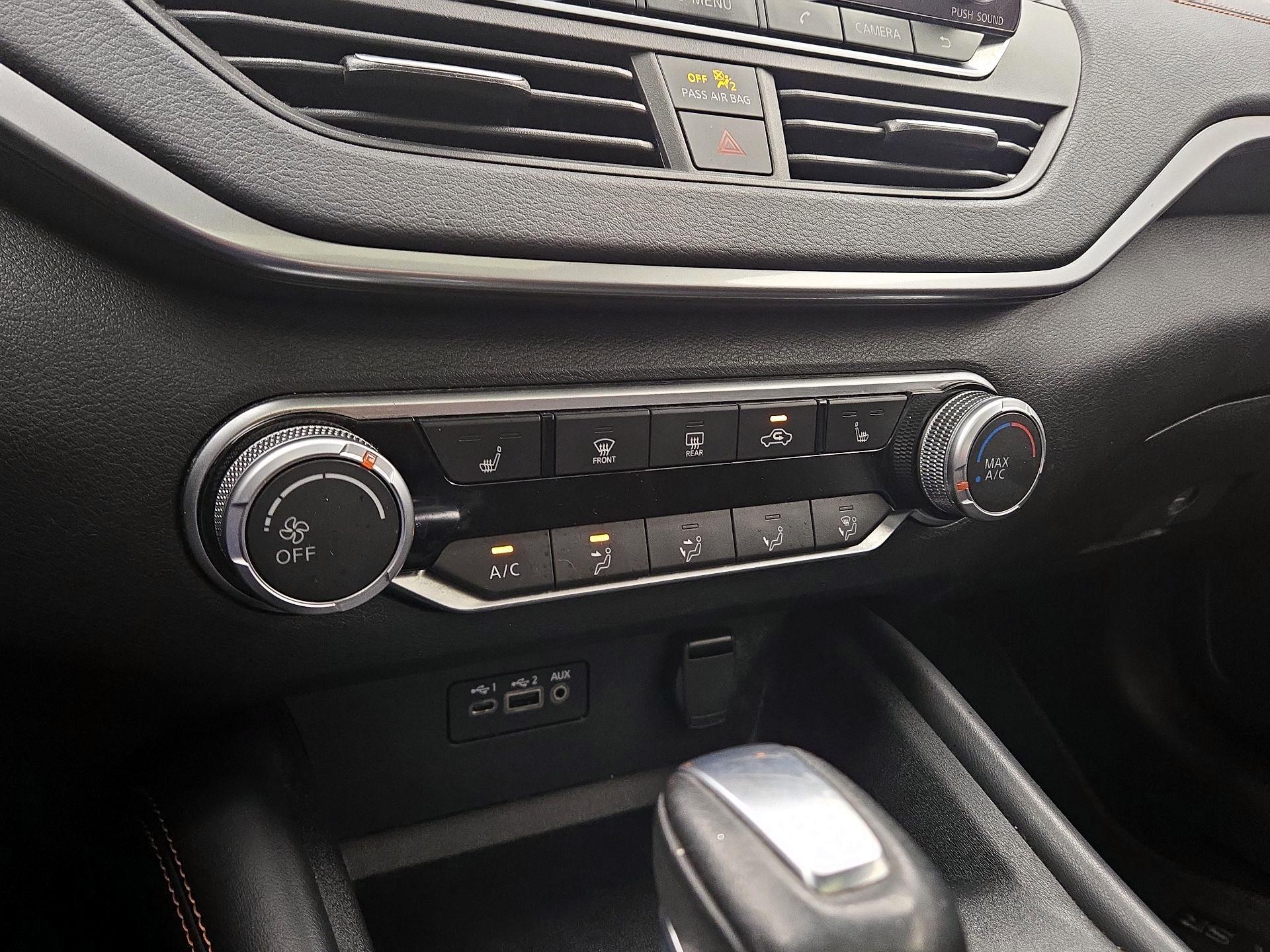 Thumbnail: 2020 Nissan Altima - 16