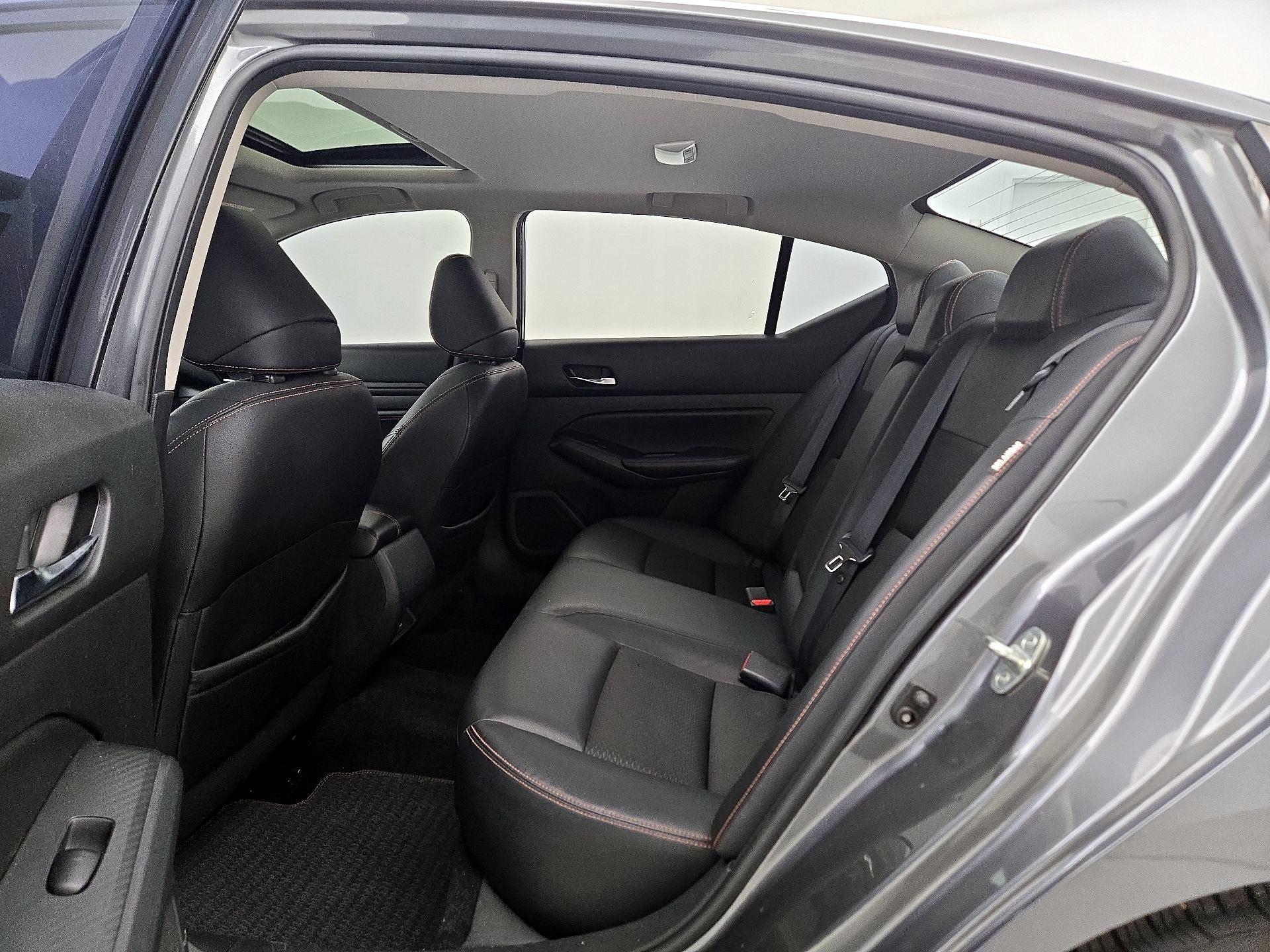 Thumbnail: 2020 Nissan Altima - 20