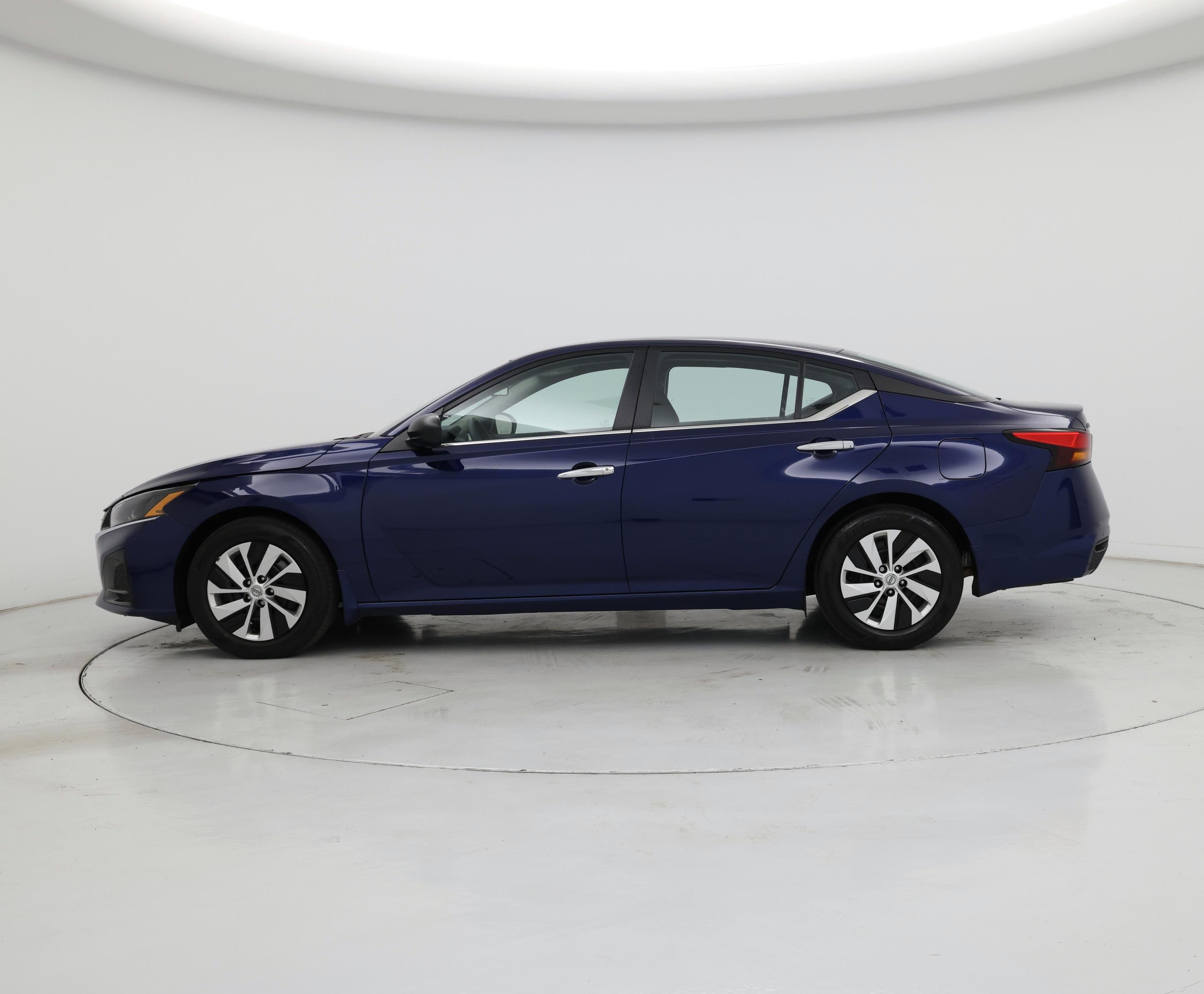 Thumbnail: 2024 Nissan Altima - 3