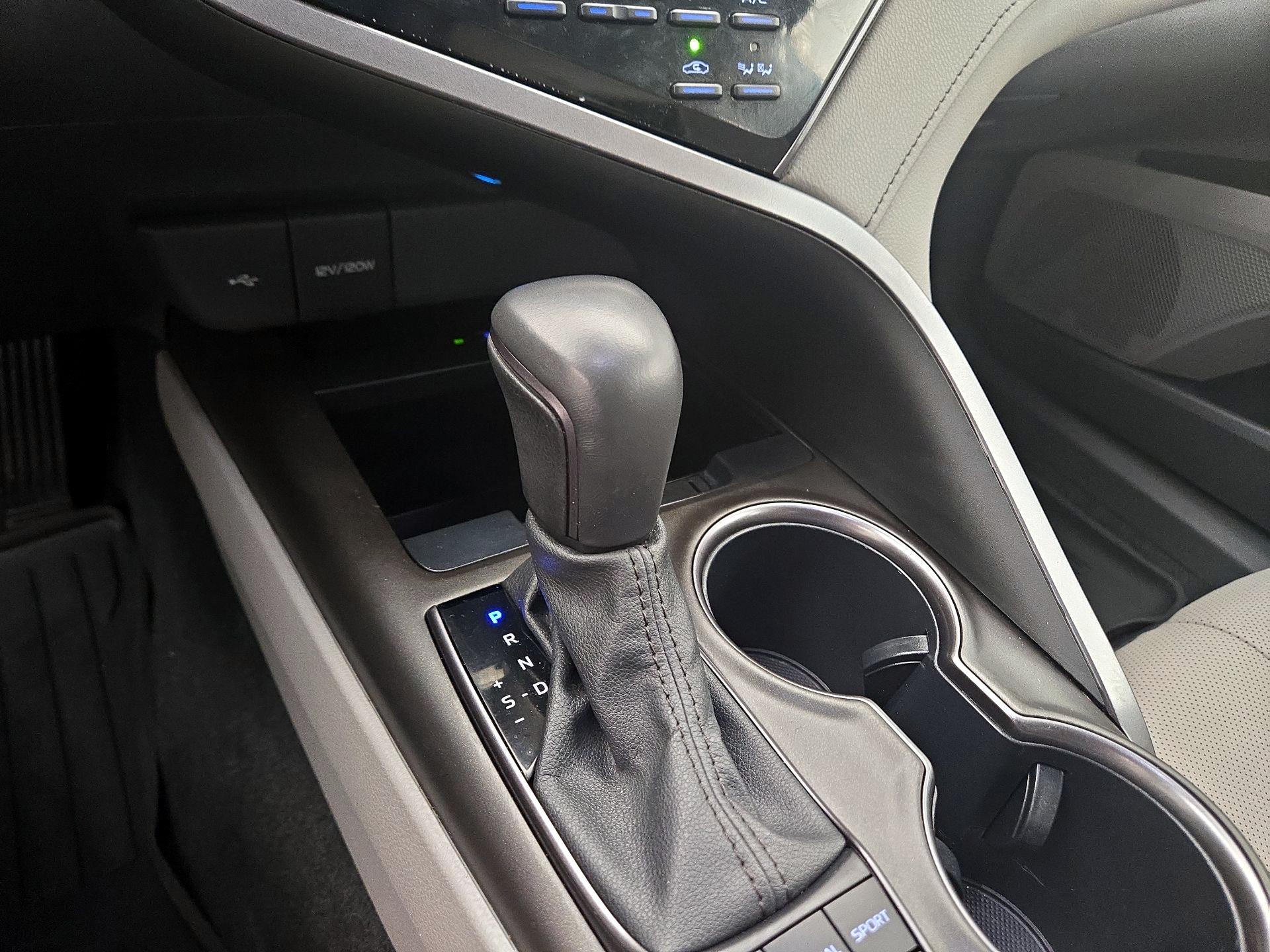 Thumbnail: 2024 Toyota Camry - 18