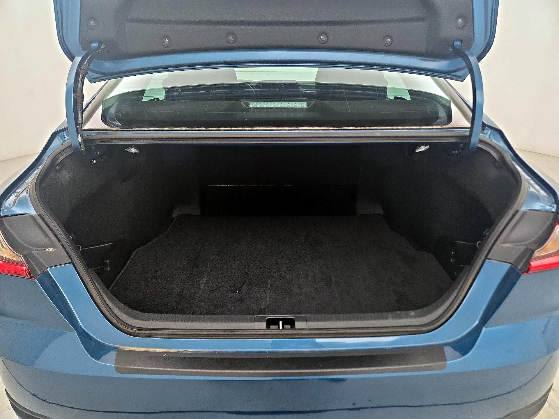 Thumbnail: 2025 Toyota Camry - 20