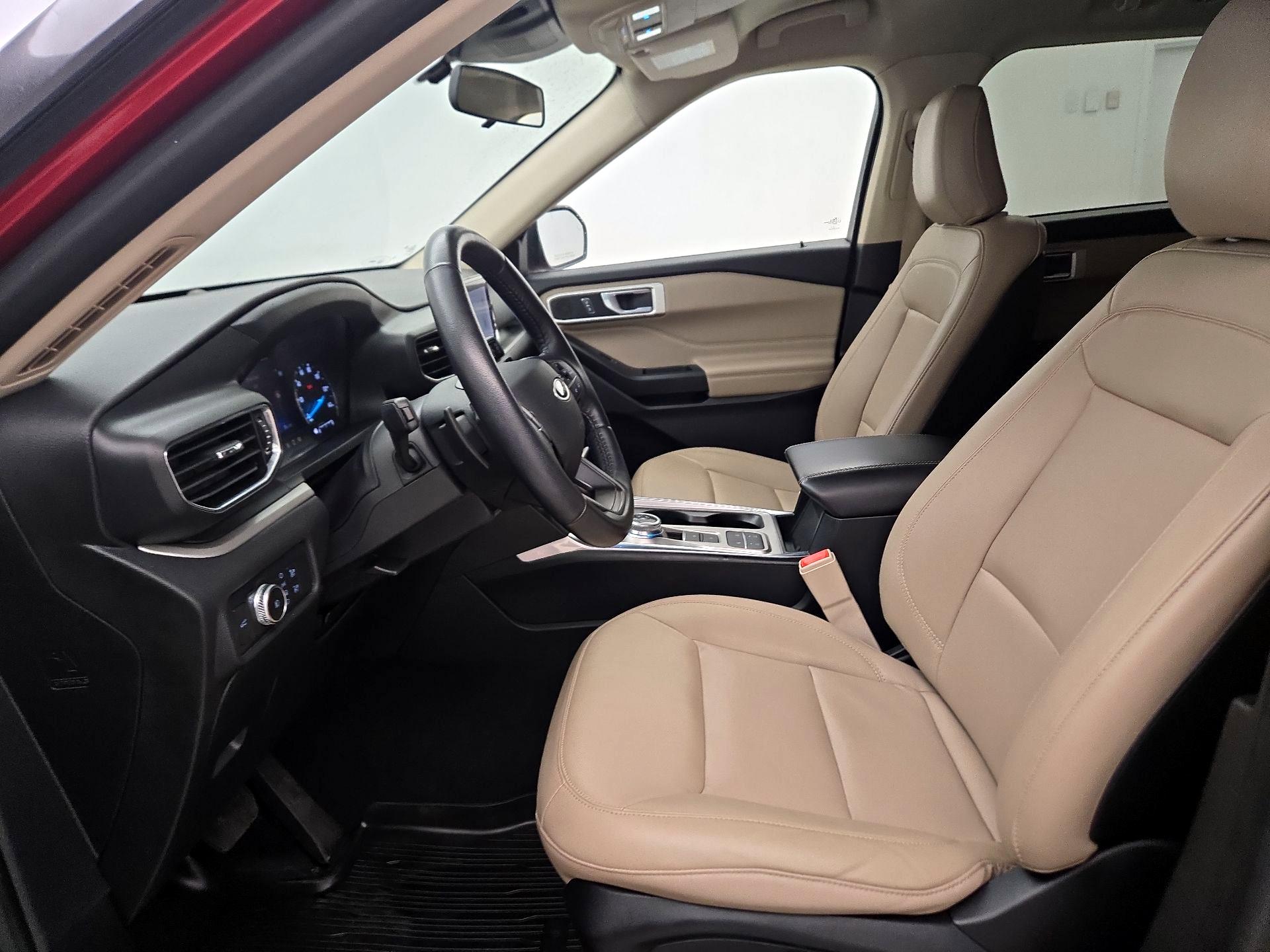 Thumbnail: 2020 Ford Explorer - 11