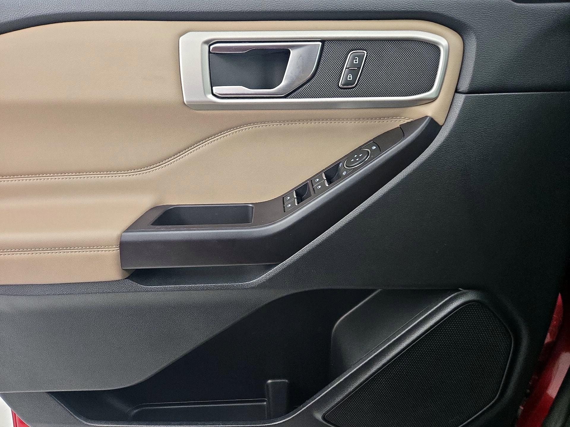 Thumbnail: 2020 Ford Explorer - 12