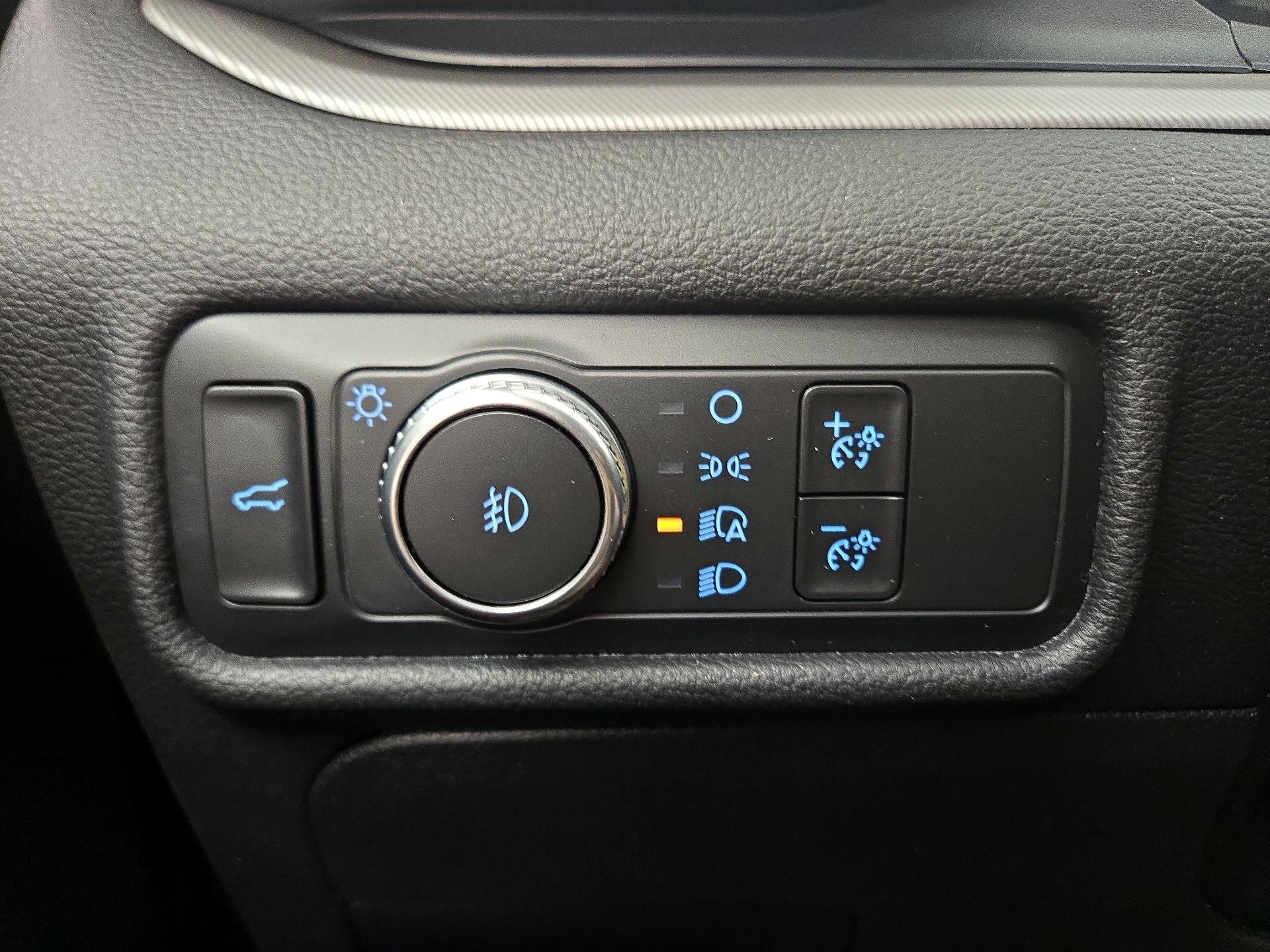 Thumbnail: 2020 Ford Explorer - 13