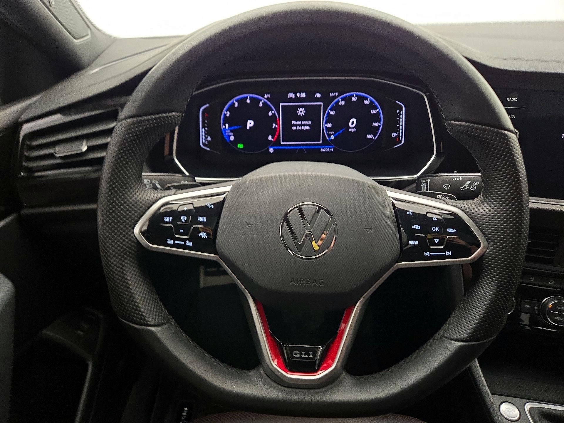 Thumbnail: 2023 Volkswagen Jetta - 10