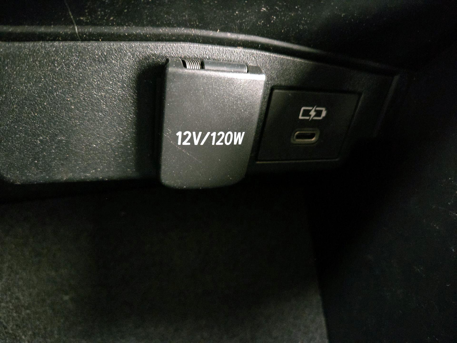 Thumbnail: 2025 Toyota Corolla - 18