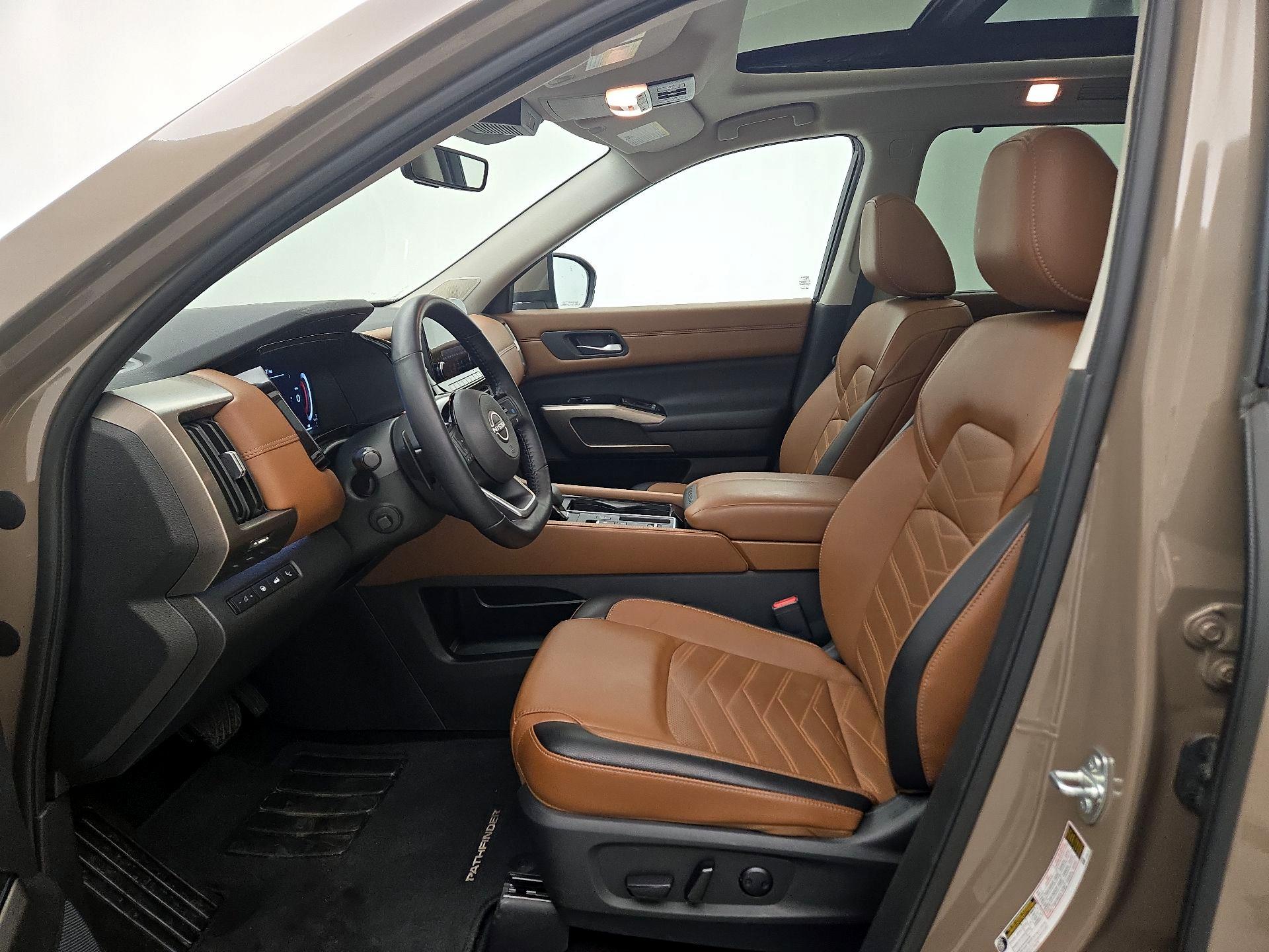 Thumbnail: 2024 Nissan Pathfinder - 11