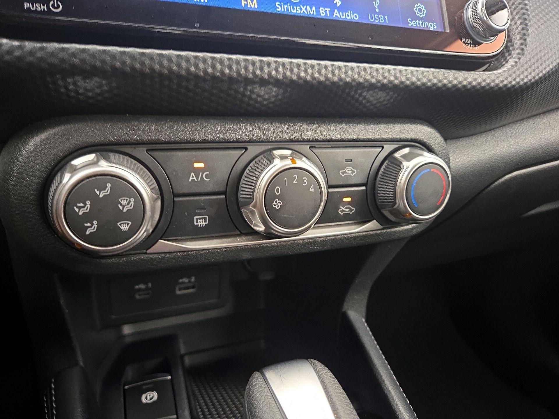 Thumbnail: 2023 Nissan Kicks - 16