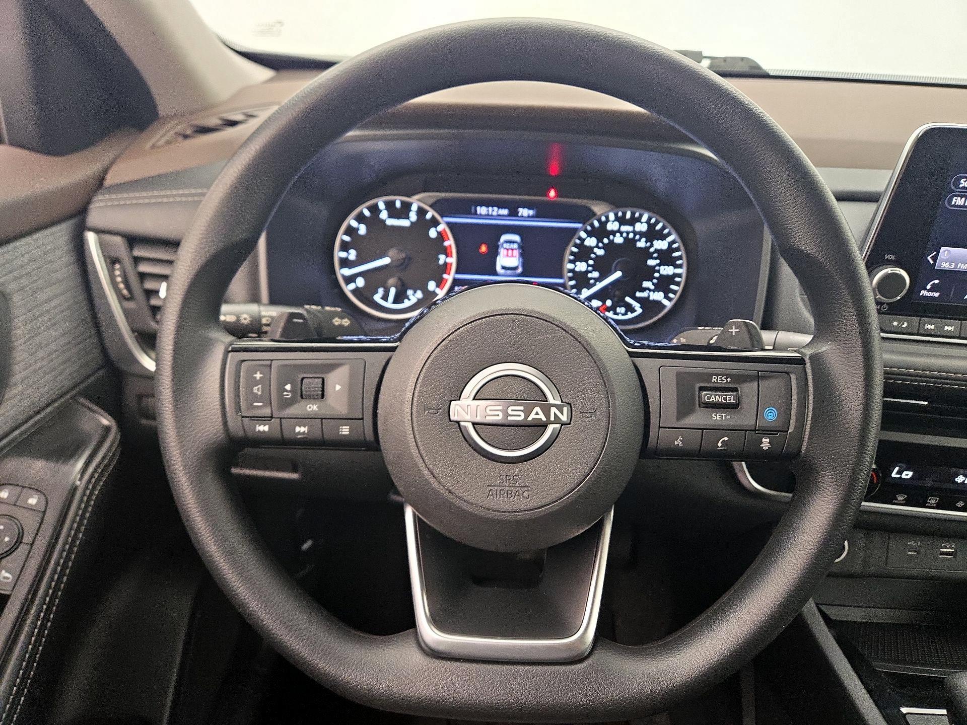 Thumbnail: 2023 Nissan Rogue - 10