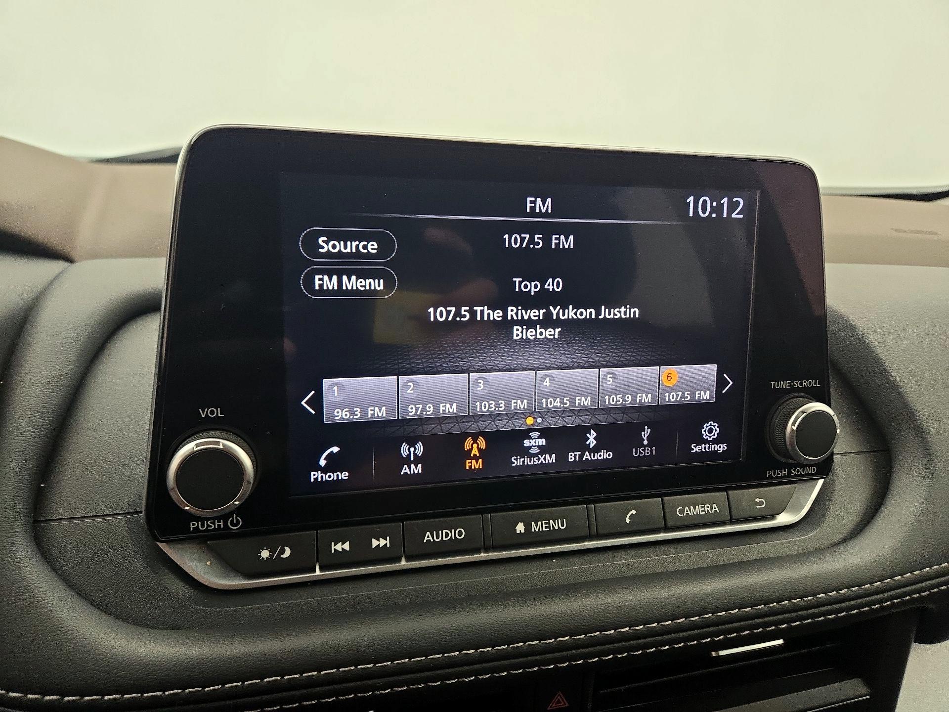 Thumbnail: 2023 Nissan Rogue - 15