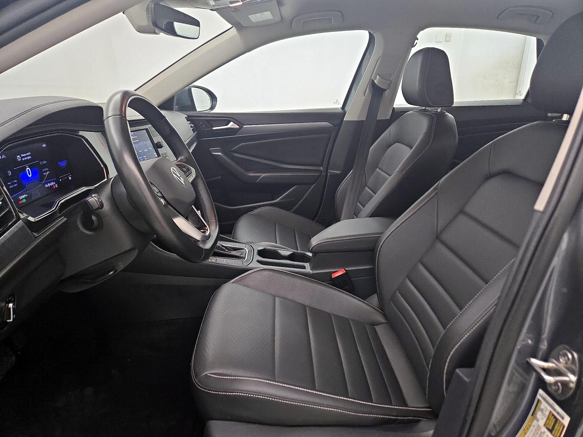 Thumbnail: 2024 Volkswagen Jetta - 11