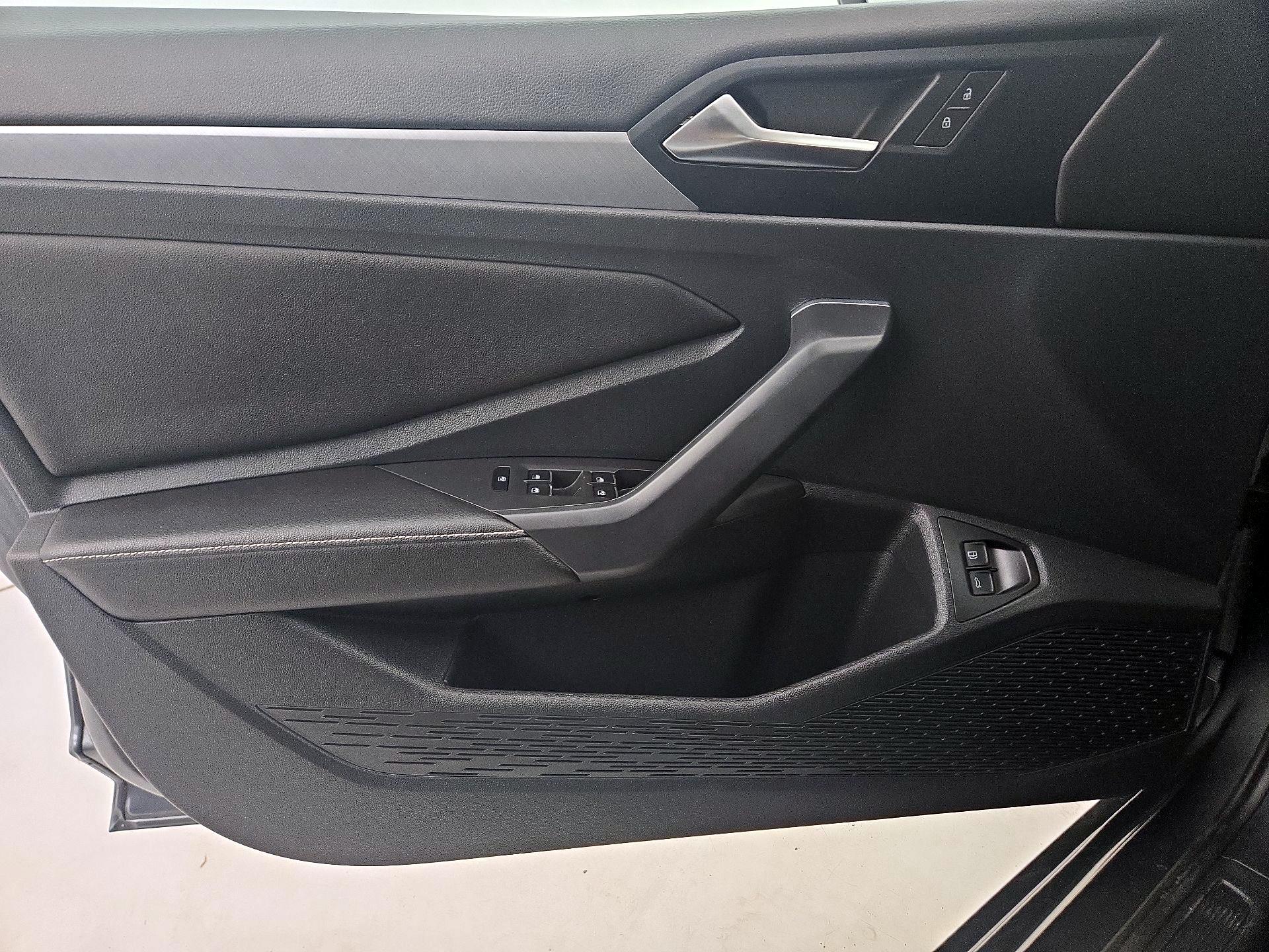 Thumbnail: 2024 Volkswagen Jetta - 12