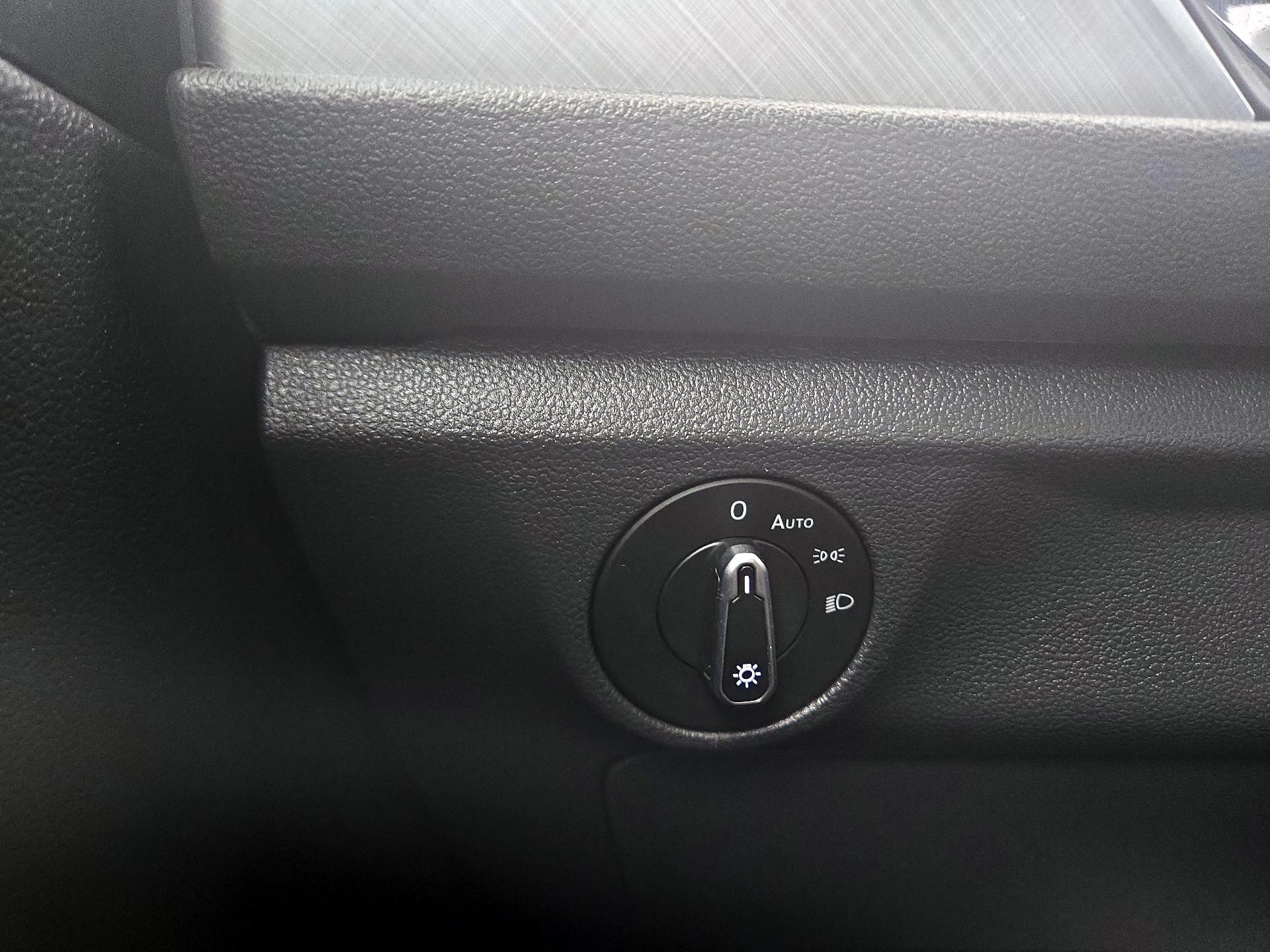 Thumbnail: 2024 Volkswagen Jetta - 13