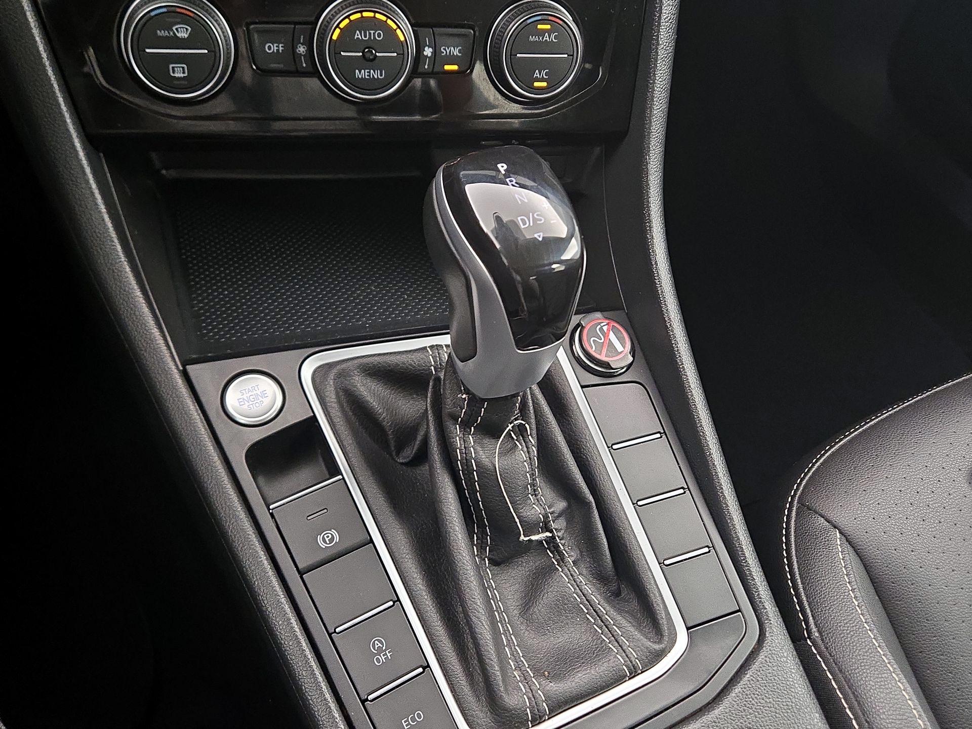 Thumbnail: 2024 Volkswagen Jetta - 17