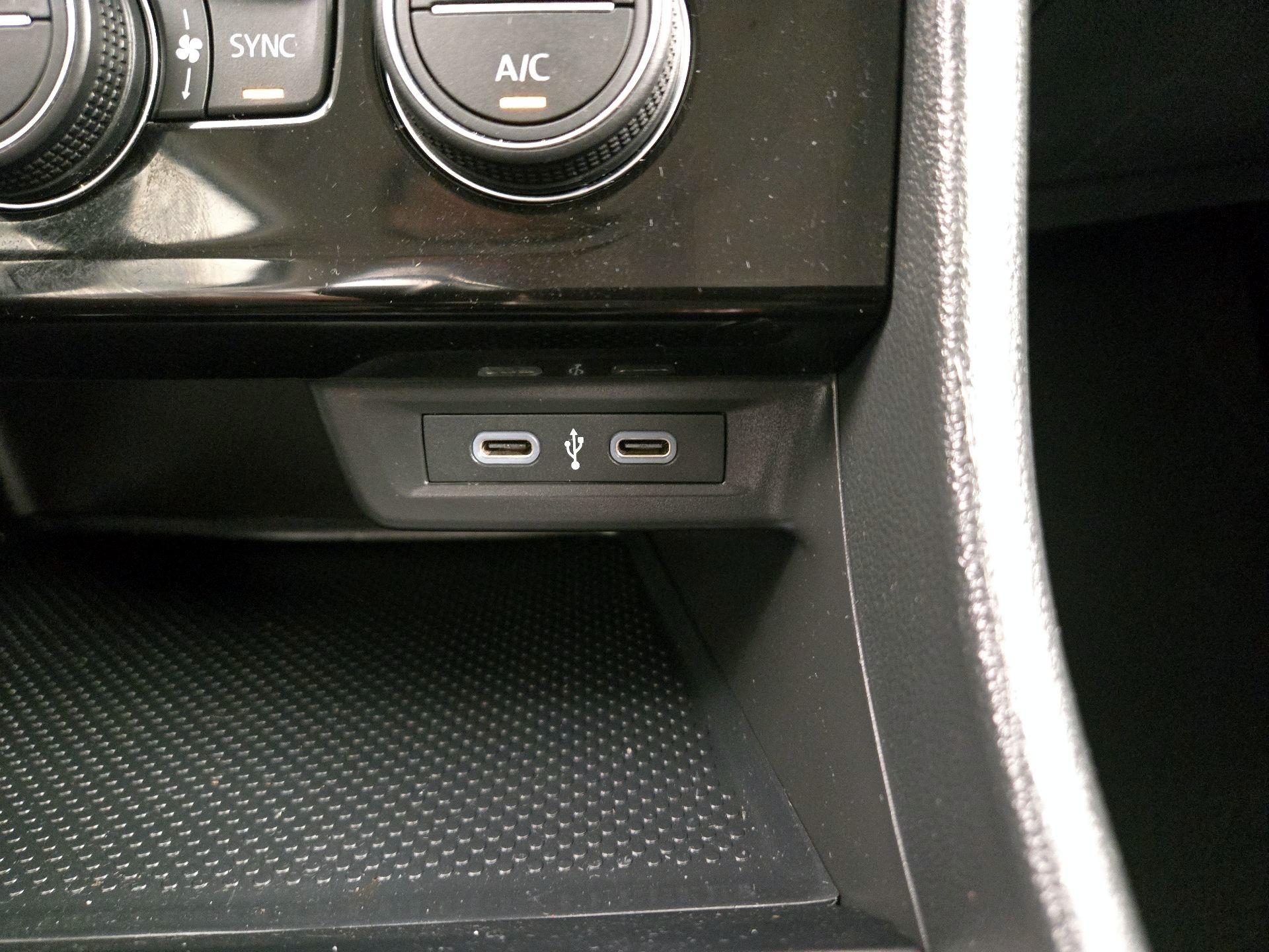 Thumbnail: 2024 Volkswagen Jetta - 18