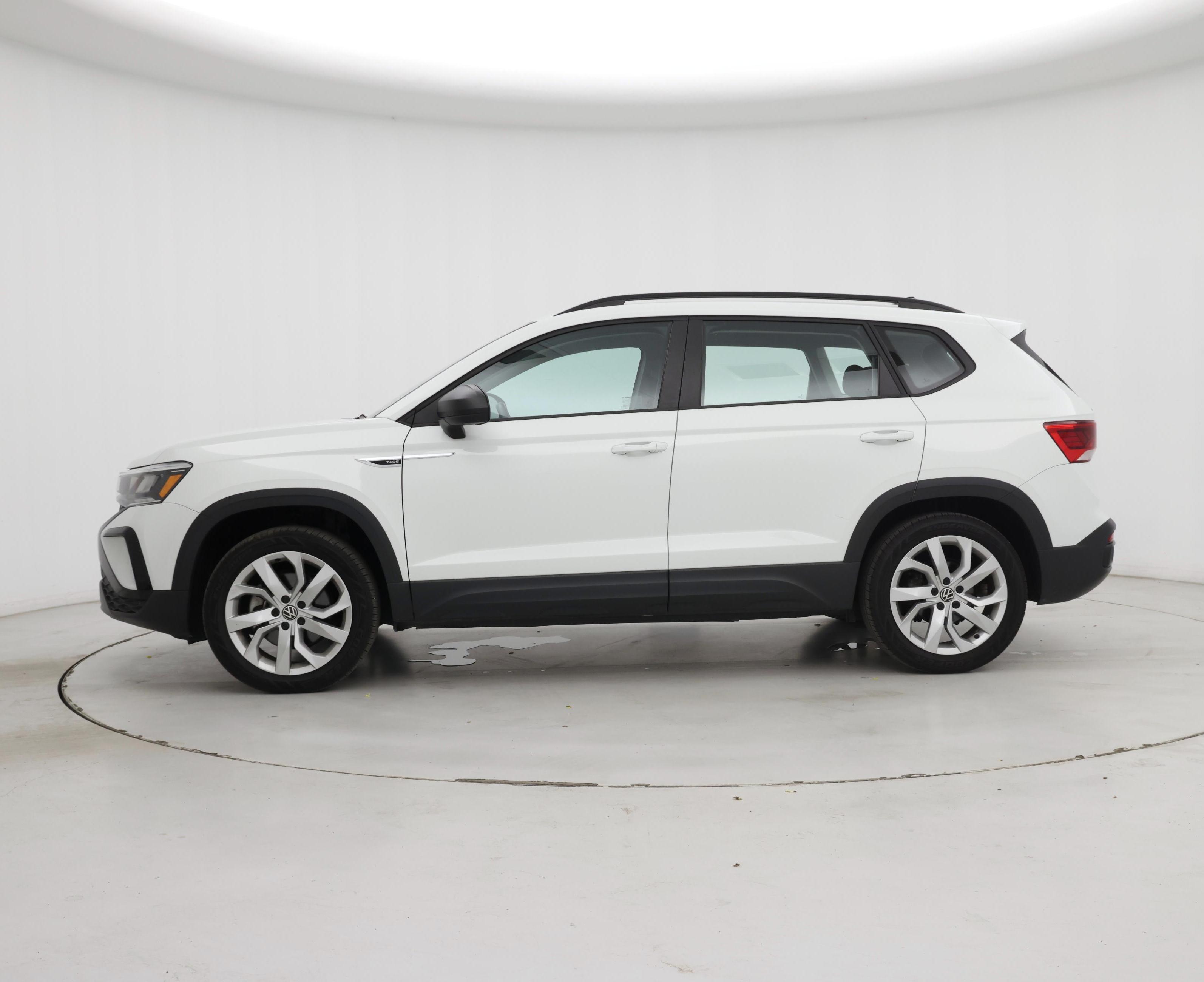 Thumbnail: 2023 Volkswagen Taos - 3
