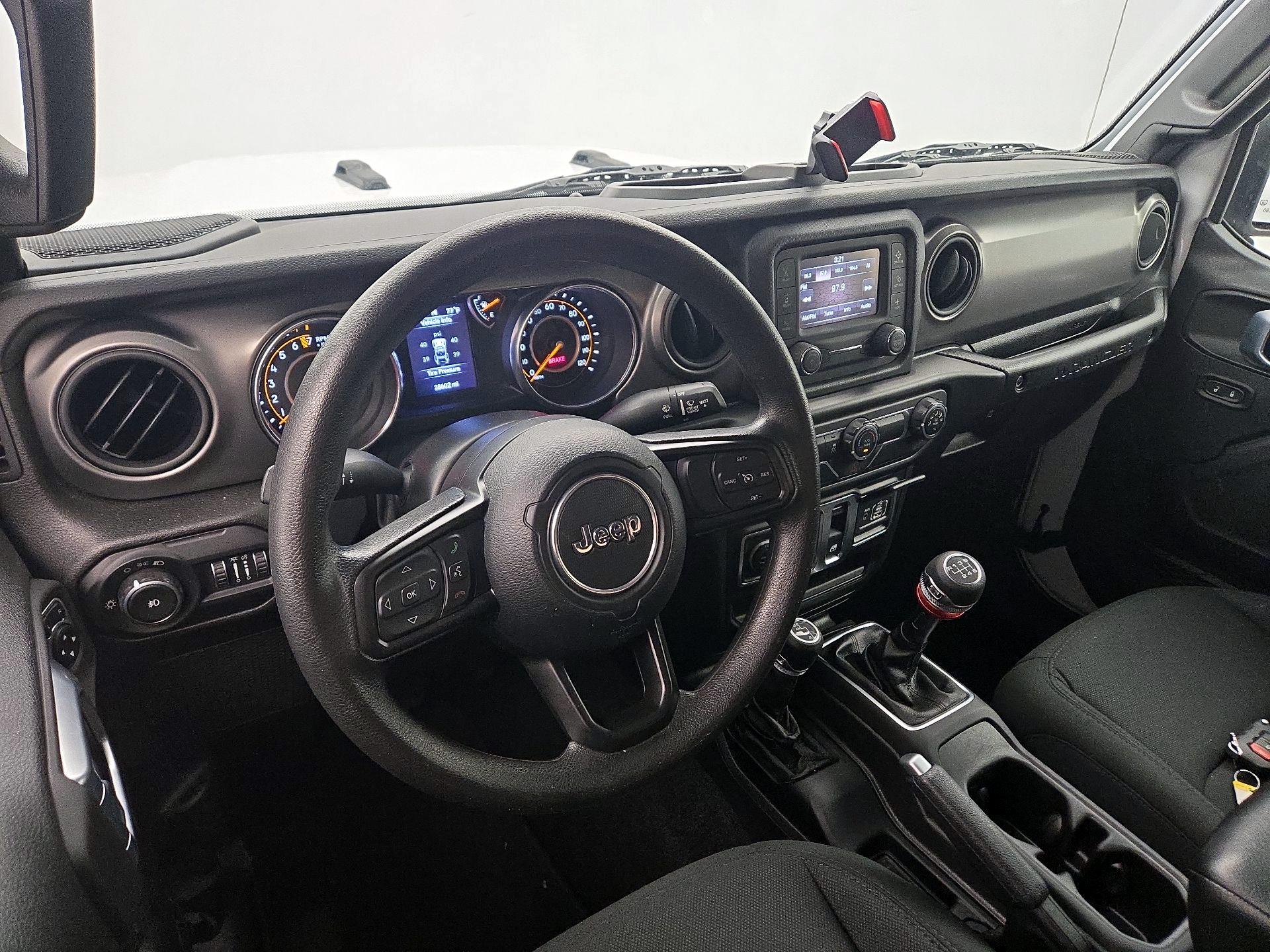 Thumbnail: 2021 Jeep Wrangler - 9