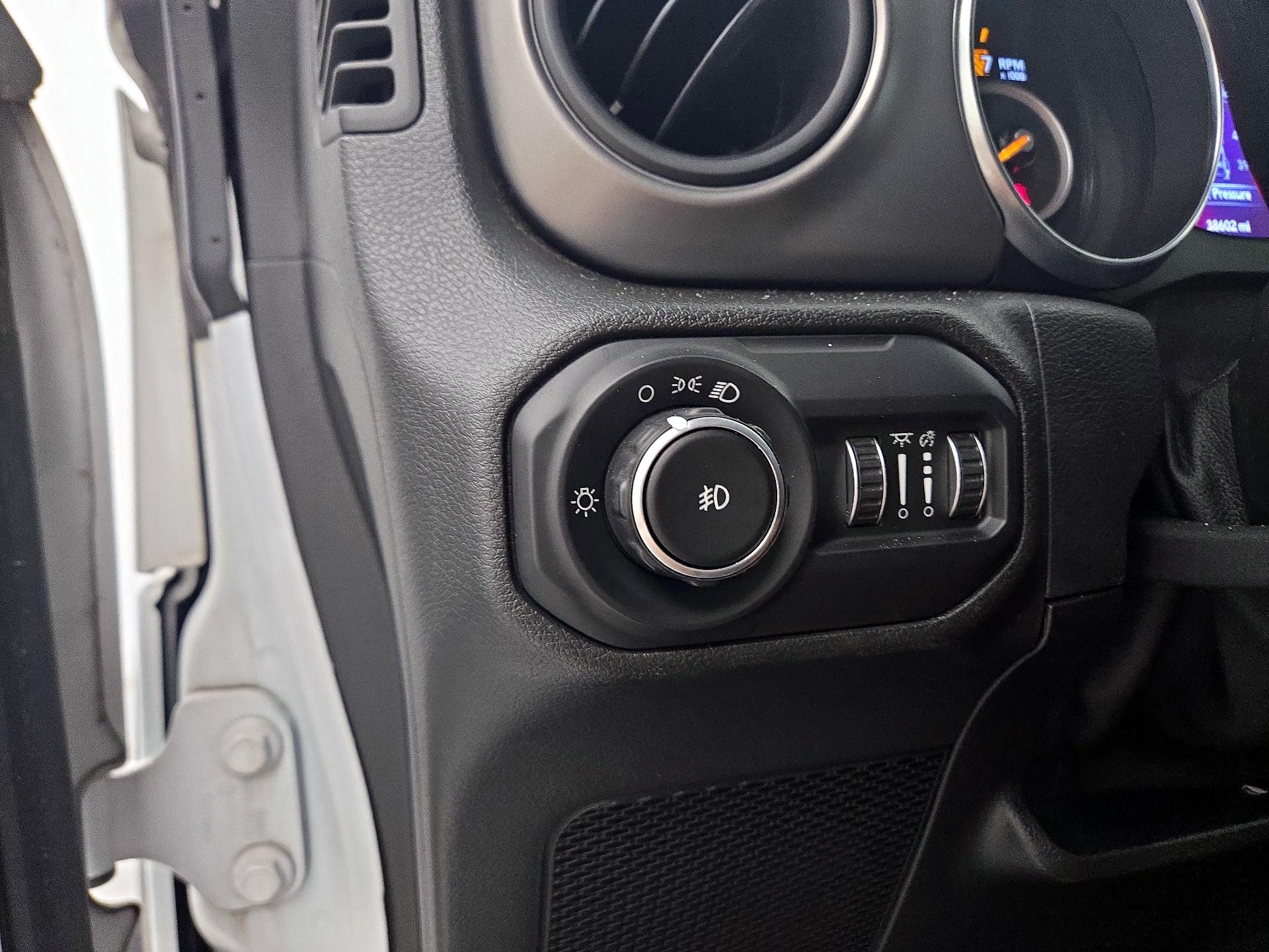 Thumbnail: 2021 Jeep Wrangler - 13