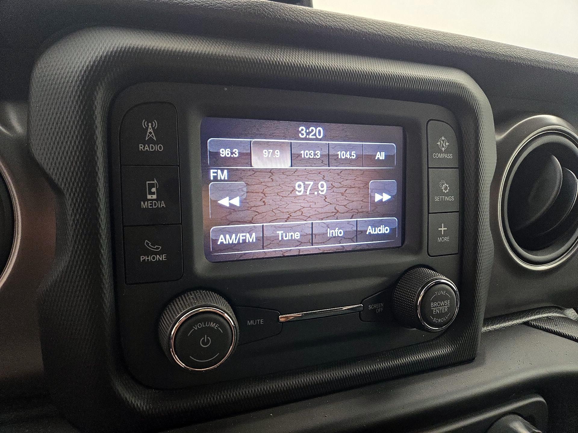 Thumbnail: 2021 Jeep Wrangler - 15