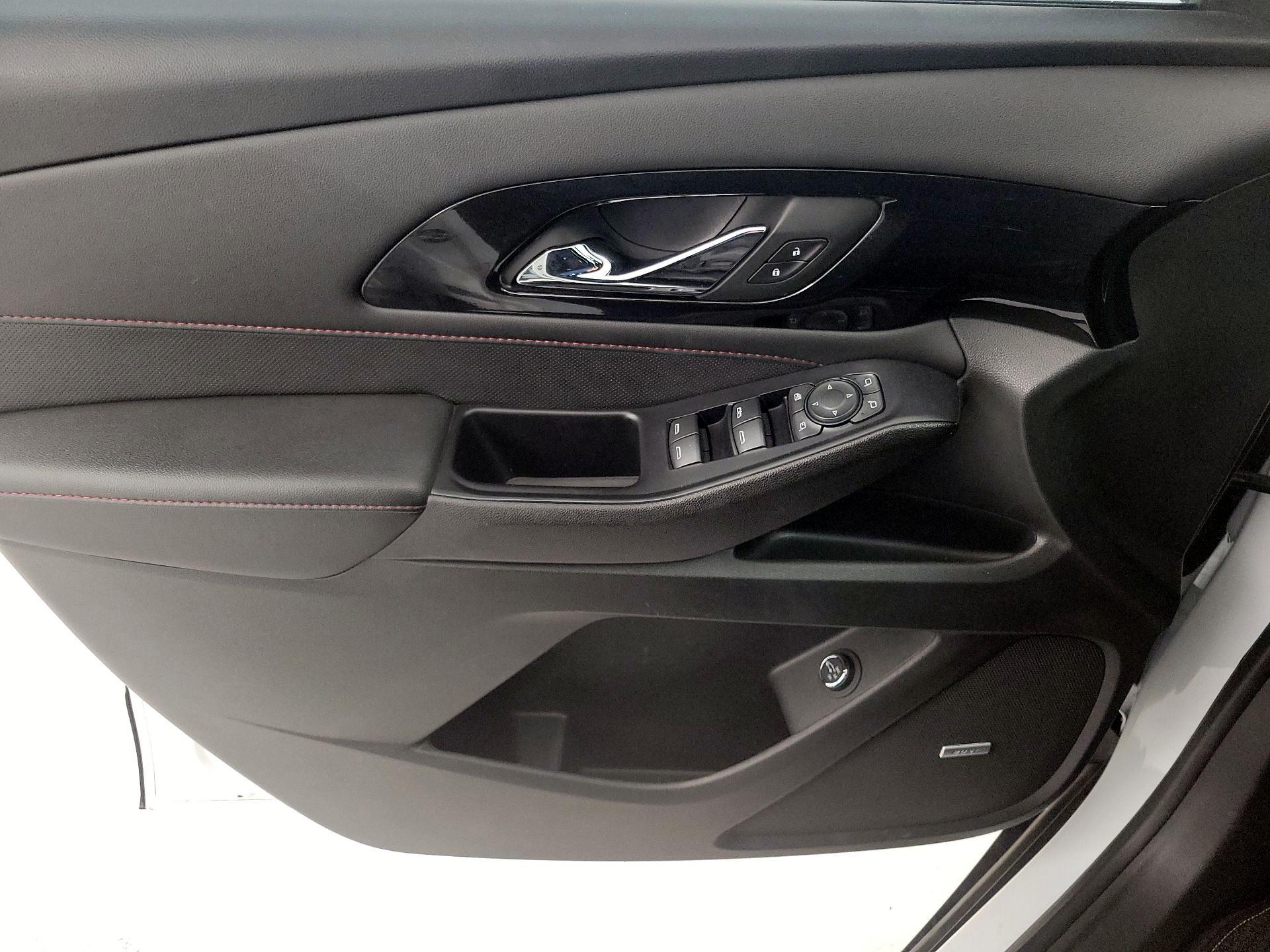 Thumbnail: 2022 Chevrolet Traverse - 12