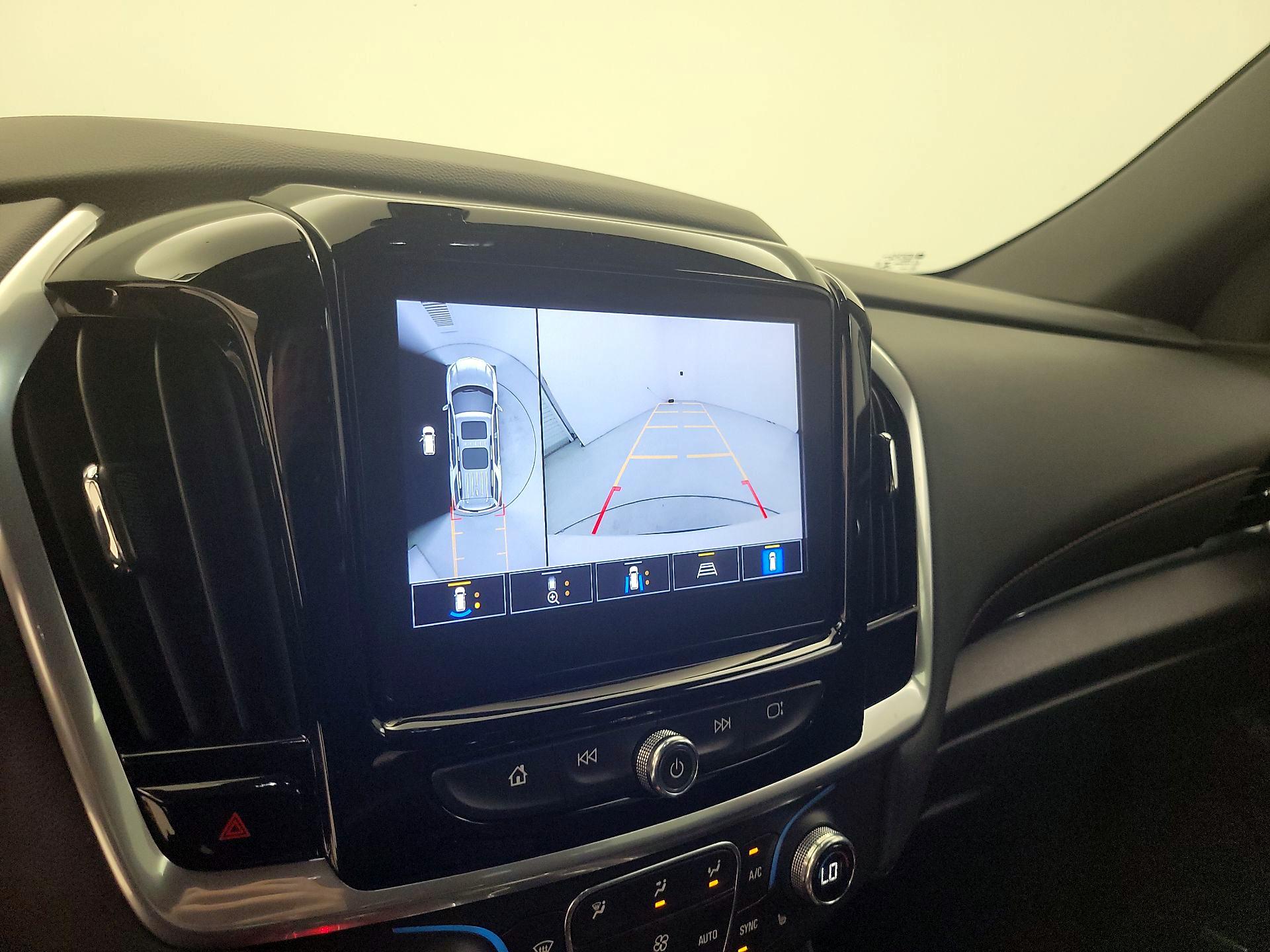 Thumbnail: 2022 Chevrolet Traverse - 15