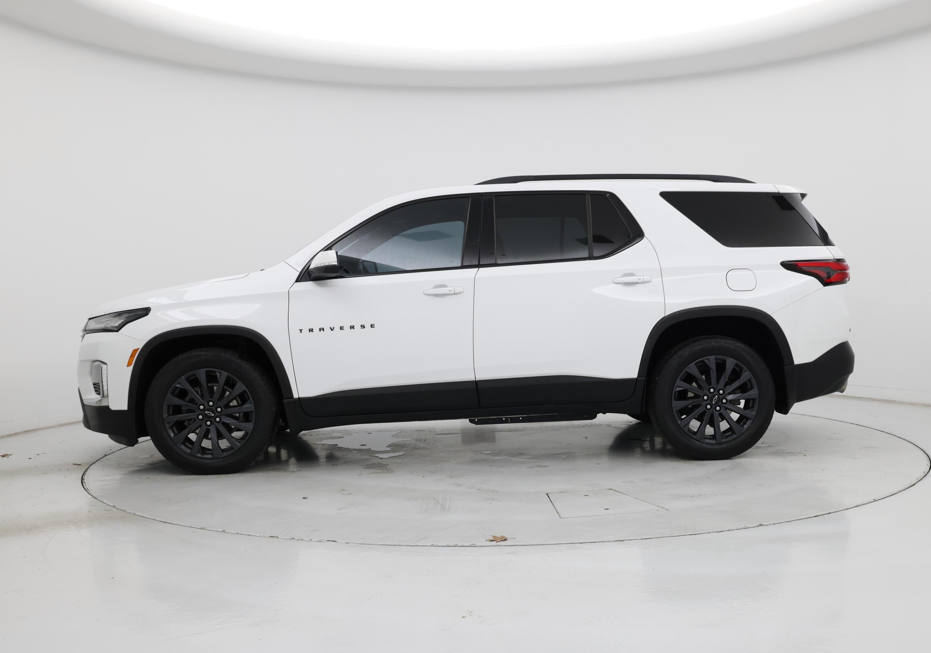 Thumbnail: 2022 Chevrolet Traverse - 3