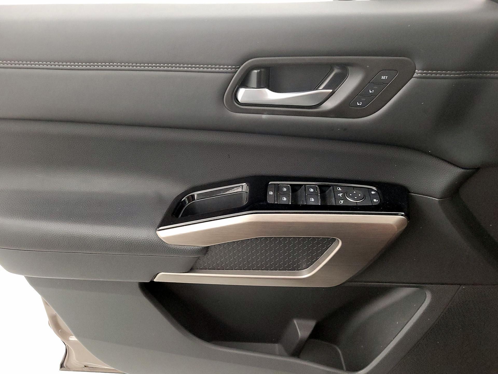 Thumbnail: 2024 Nissan Pathfinder - 12