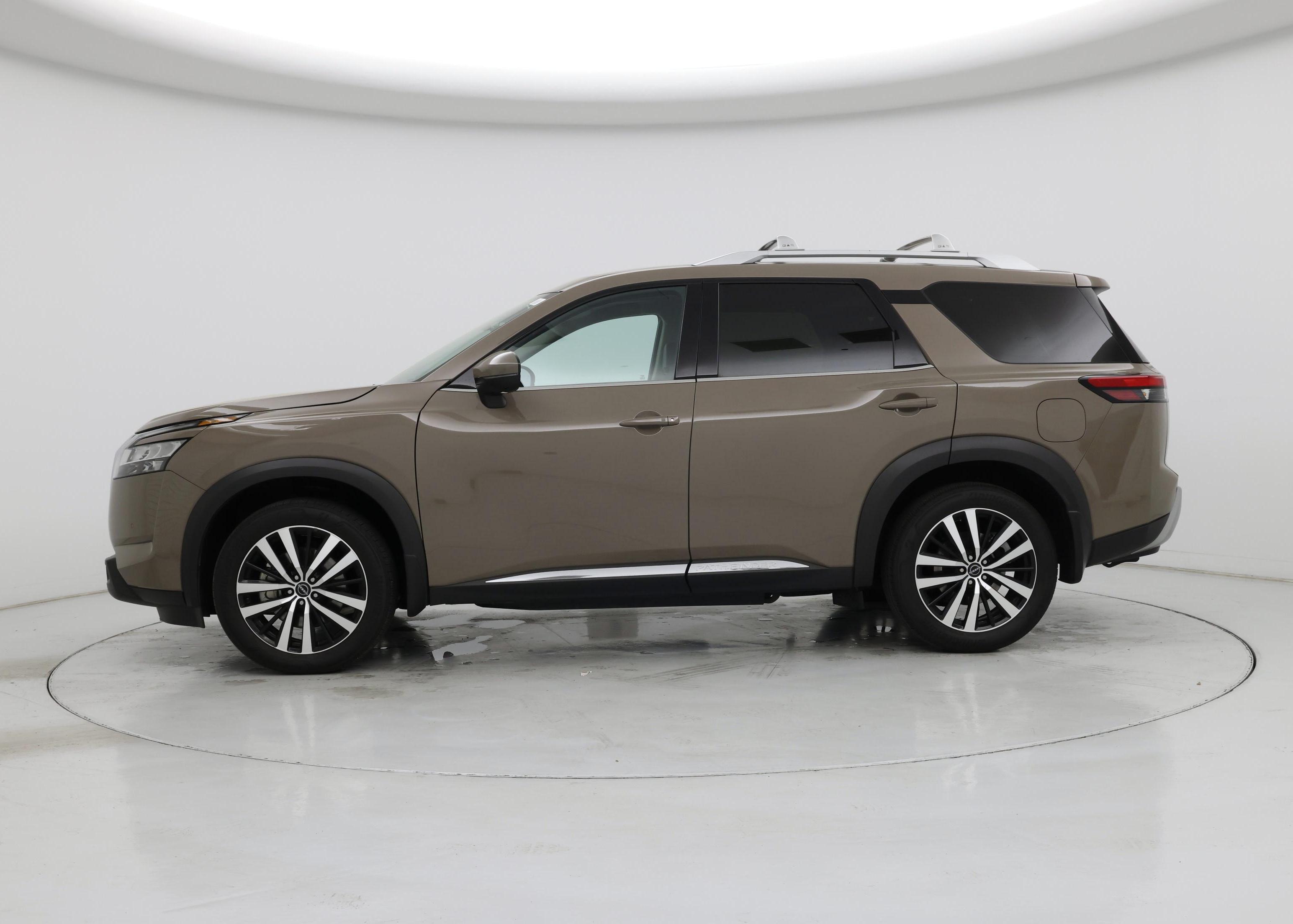 Thumbnail: 2024 Nissan Pathfinder - 3