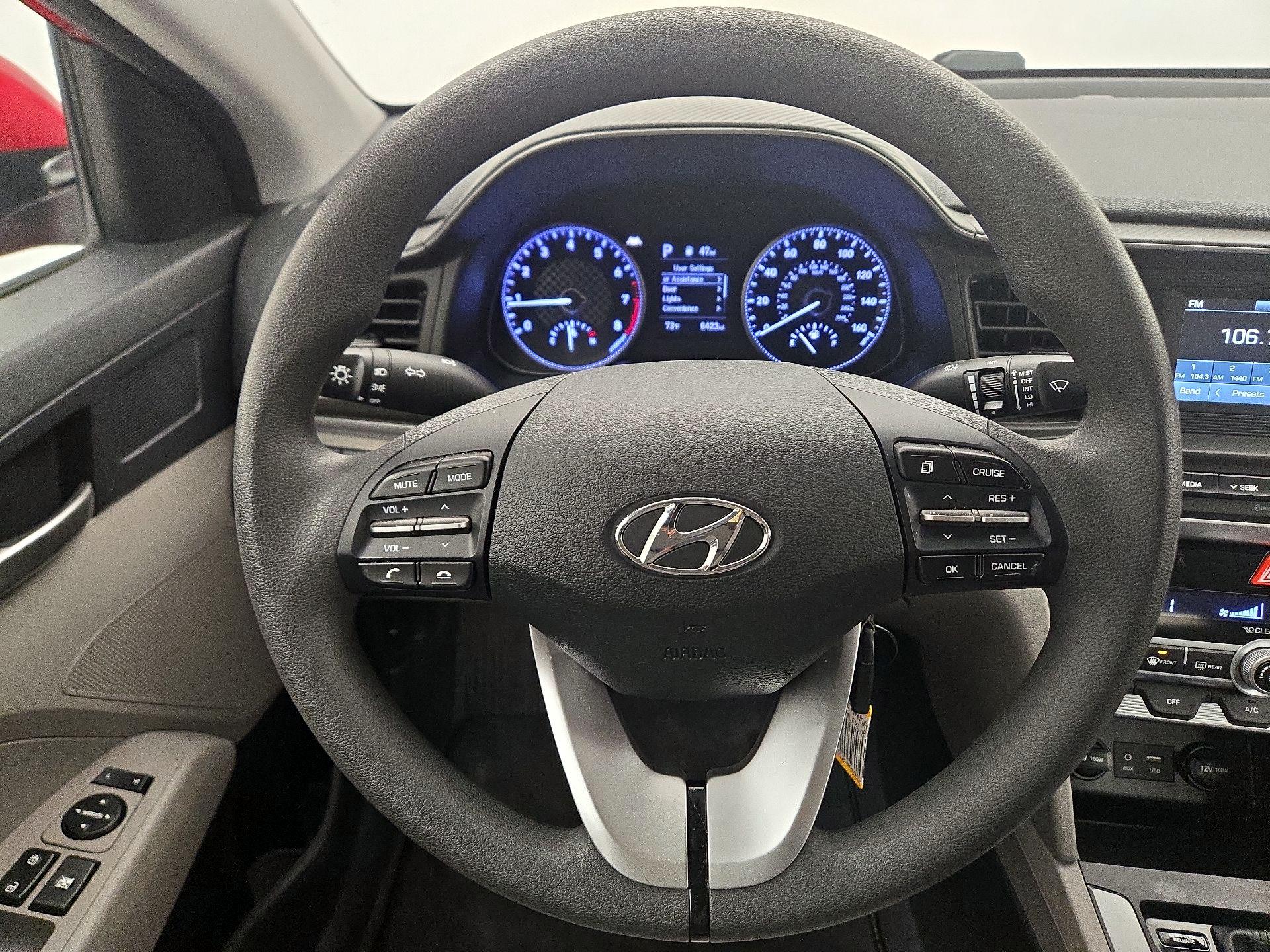 Thumbnail: 2020 Hyundai Elantra - 10