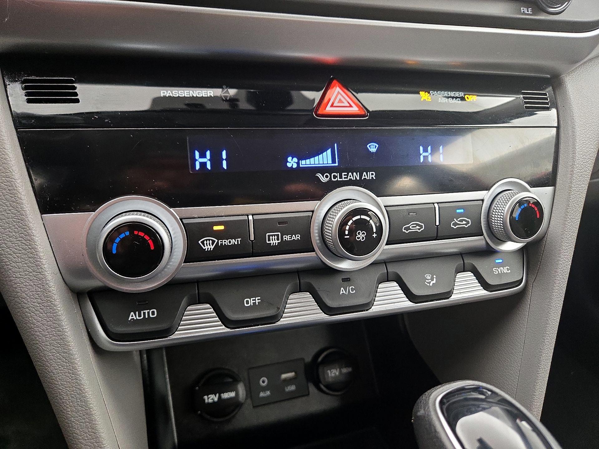 Thumbnail: 2020 Hyundai Elantra - 16