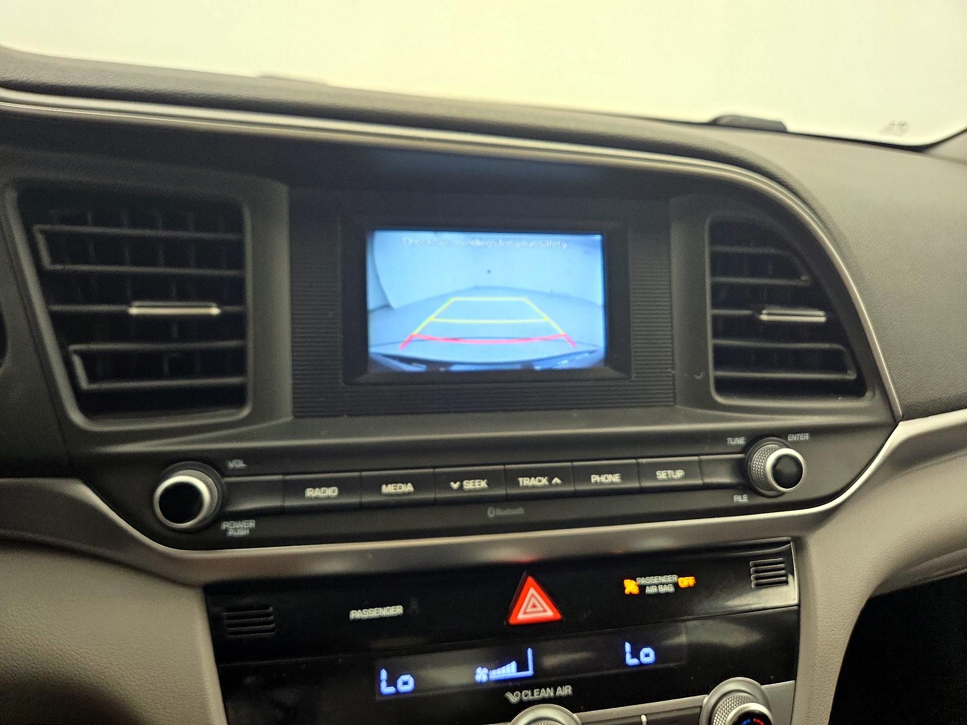 Thumbnail: 2020 Hyundai Elantra - 14