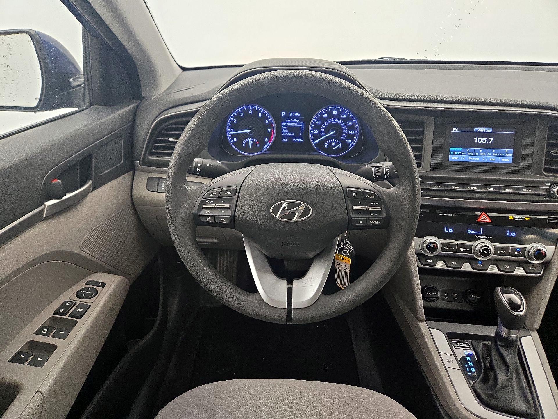 Thumbnail: 2020 Hyundai Elantra - 10