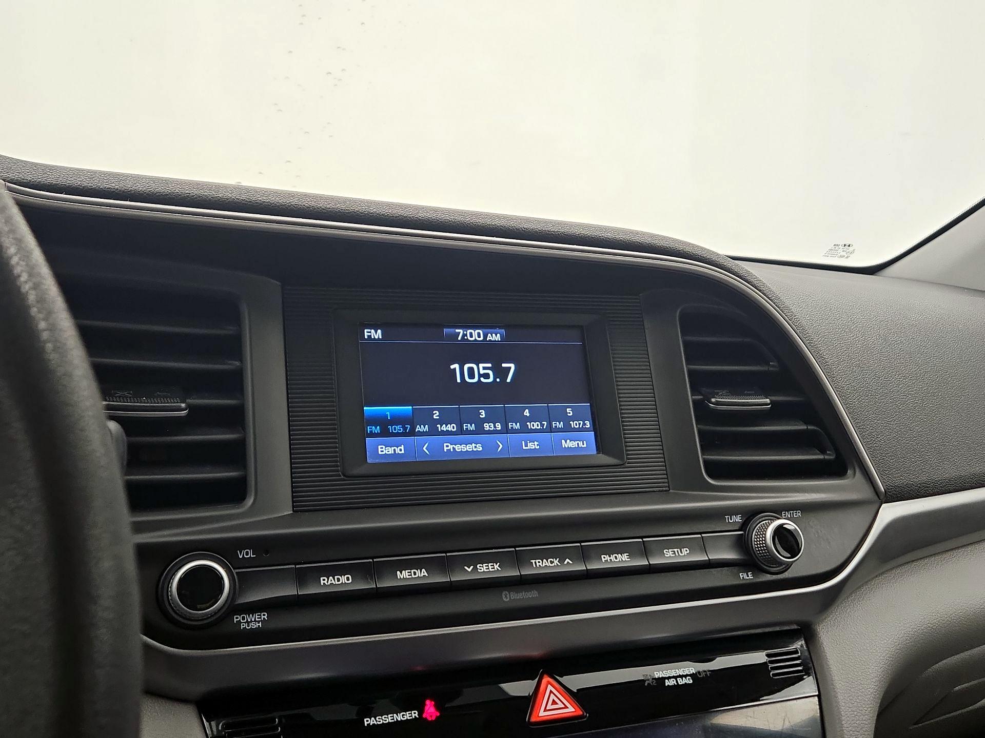 Thumbnail: 2020 Hyundai Elantra - 15