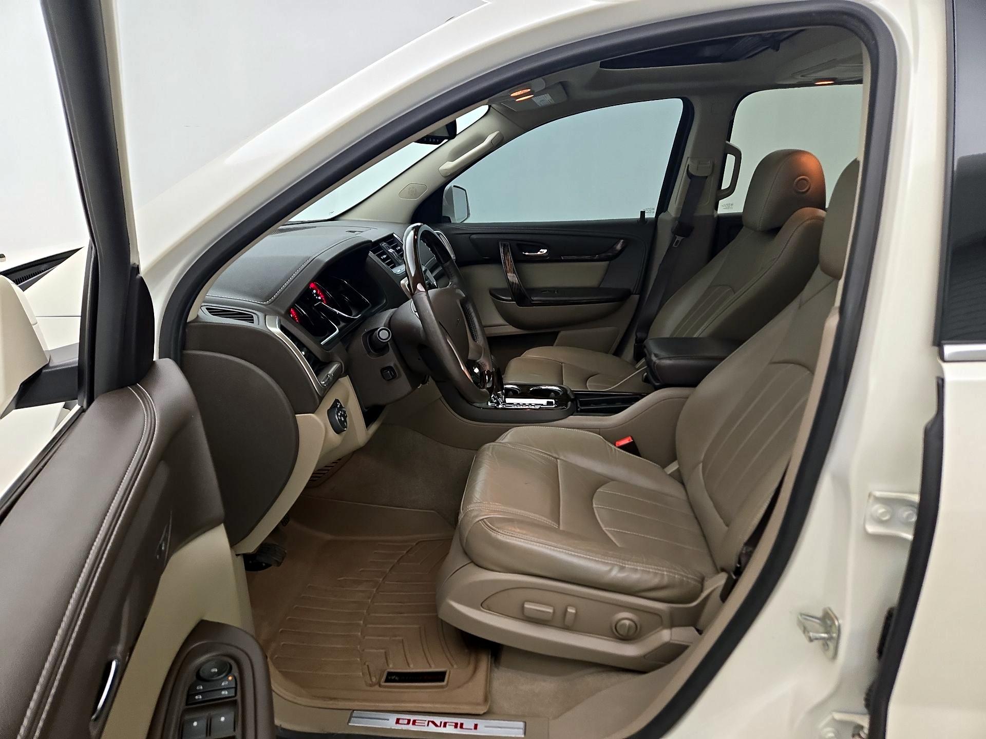 Thumbnail: 2015 GMC Acadia - 11