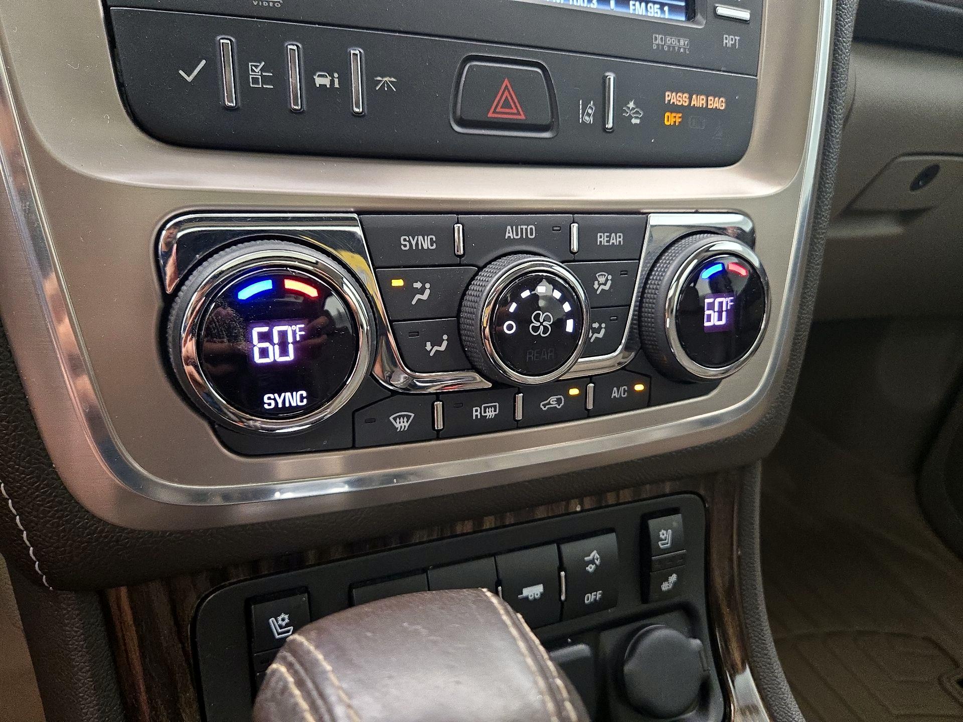 Thumbnail: 2015 GMC Acadia - 17