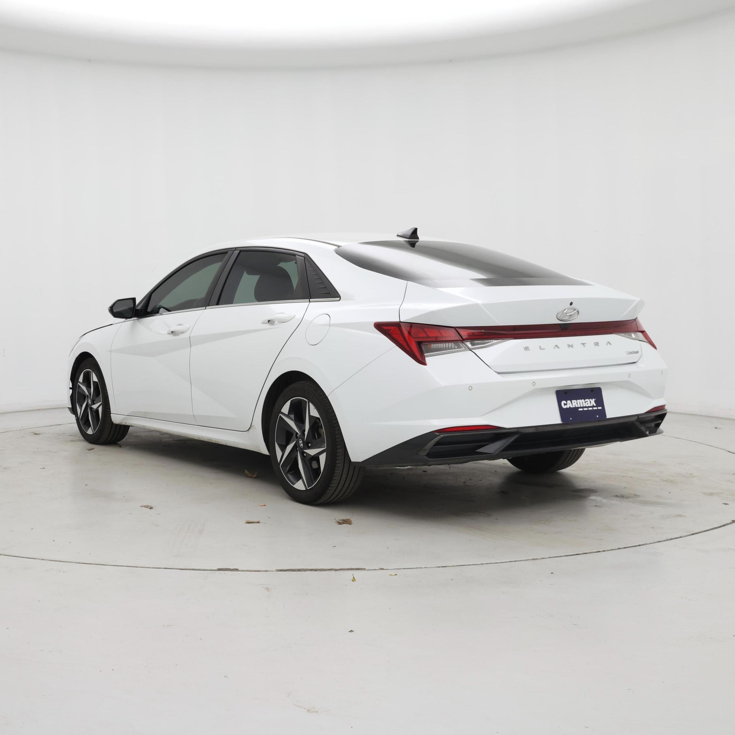 Thumbnail: 2022 Hyundai Elantra - 2