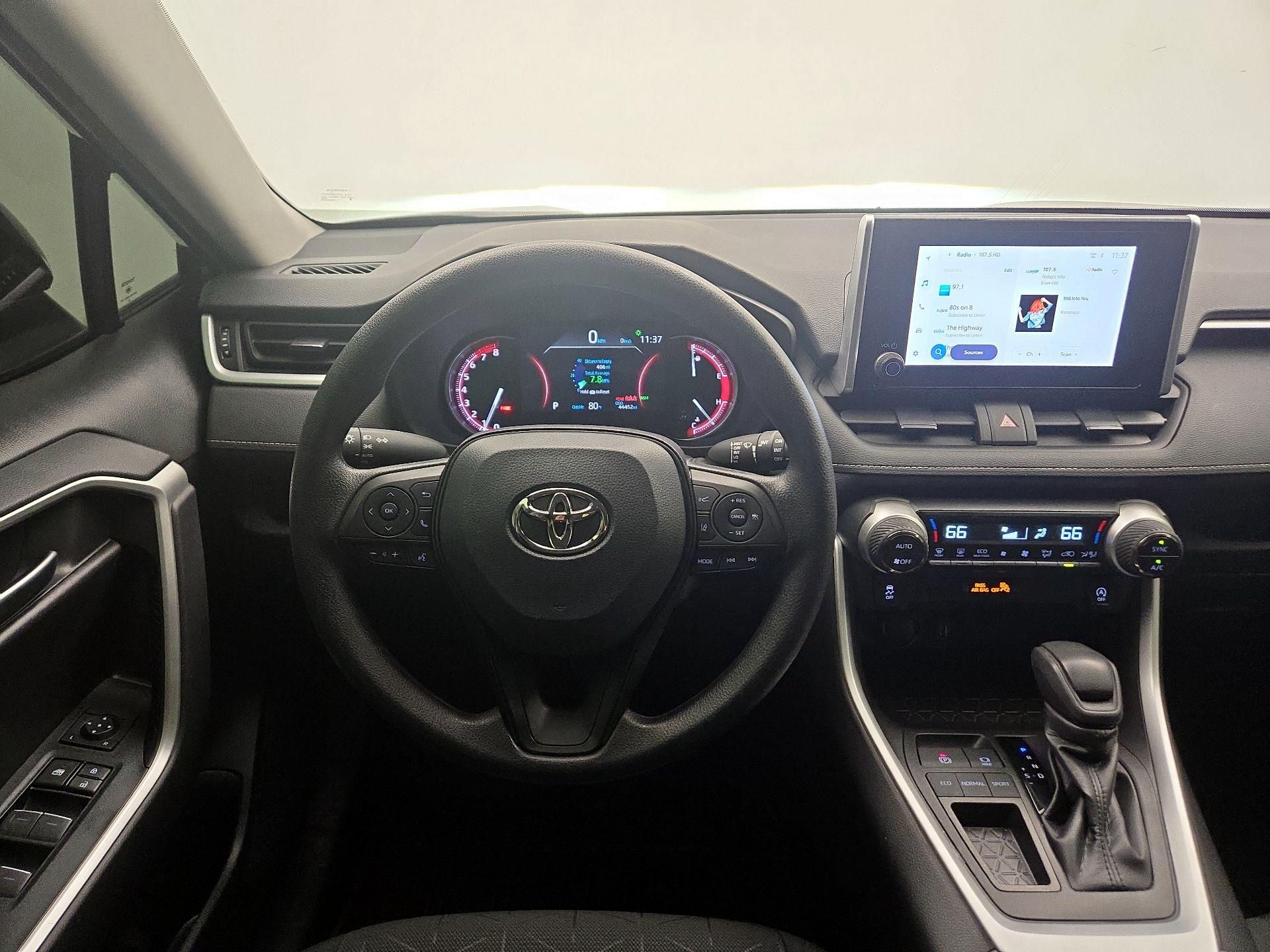 Thumbnail: 2023 Toyota RAV4 - 10